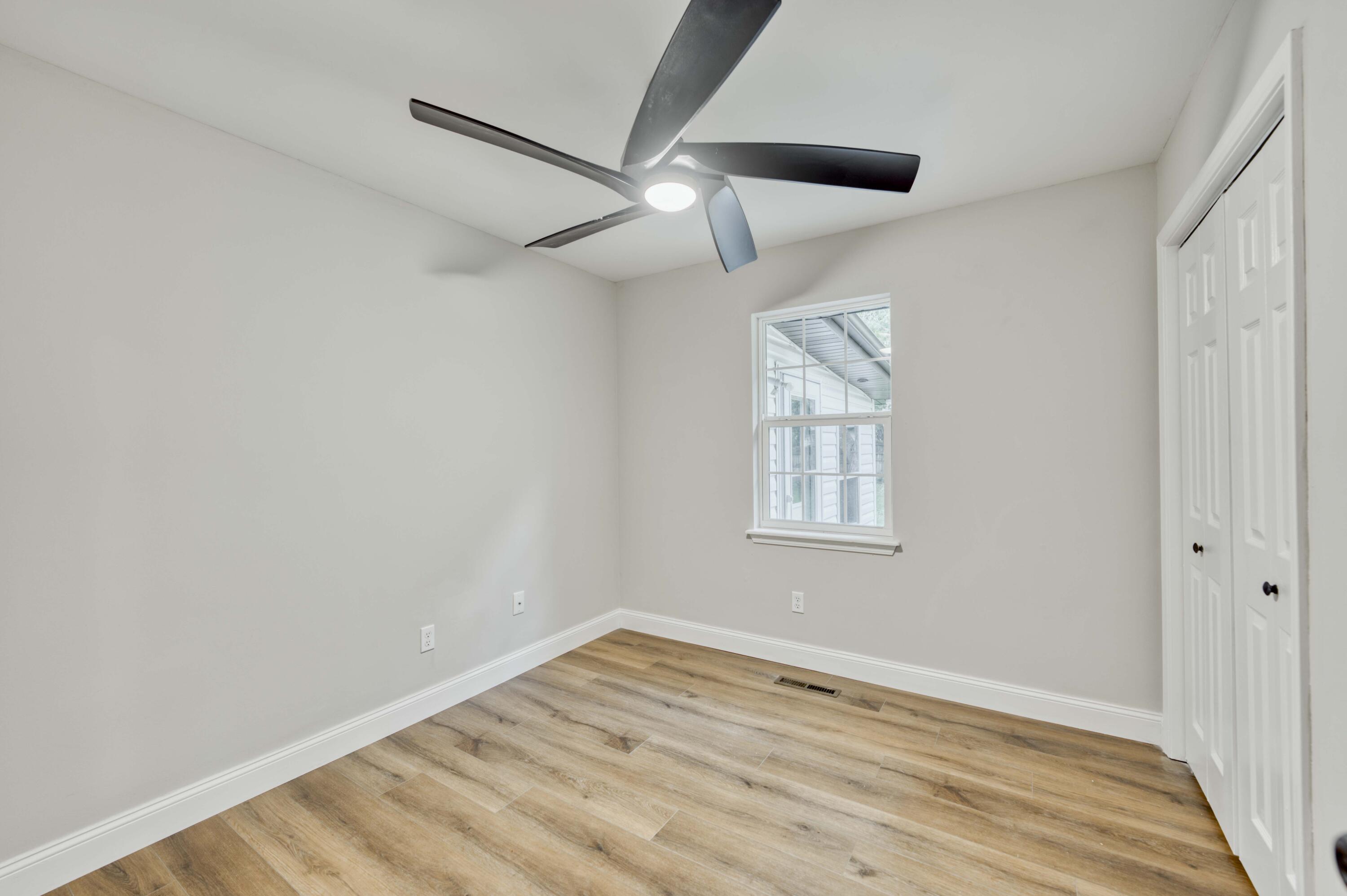 210 North Cedarbrook Avenue Property Photo 16