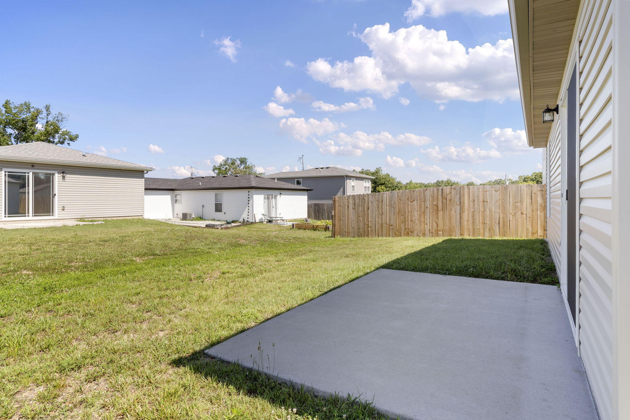 142 Oakwood Estates Court Property Photo 41