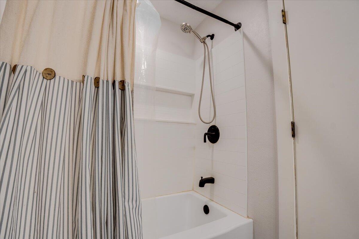 11284 Norway Road Property Photo 18