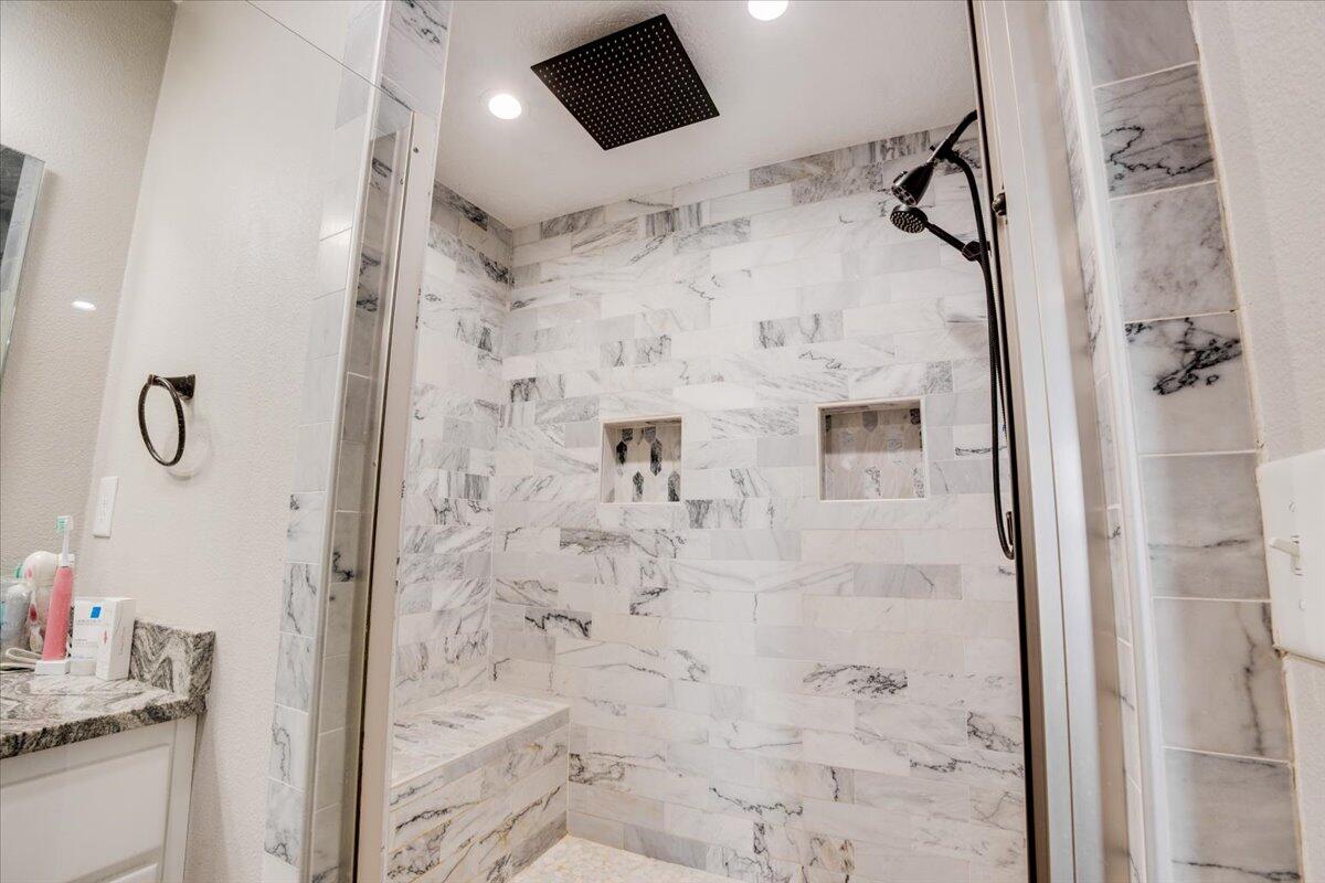 11284 Norway Road Property Photo 24