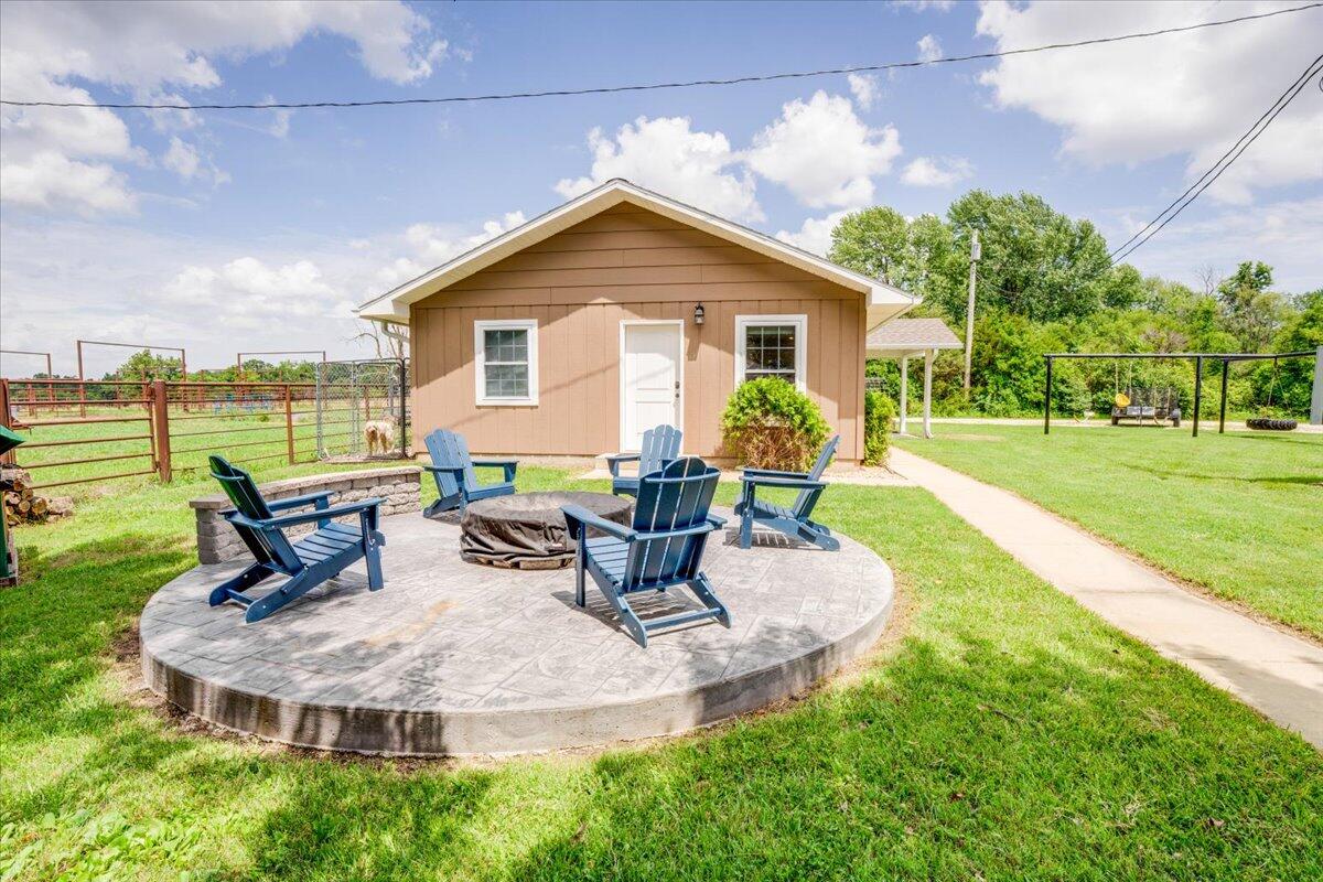 11284 Norway Road Property Photo 31