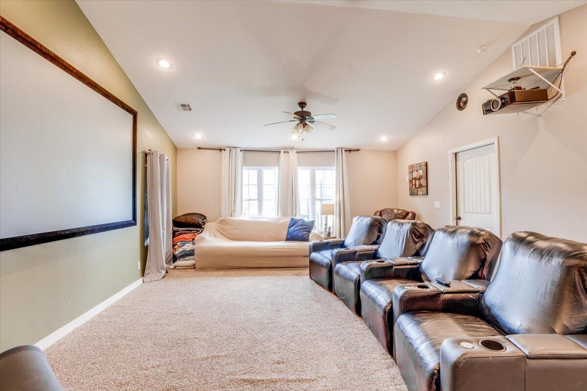 11284 Norway Road Property Photo 42