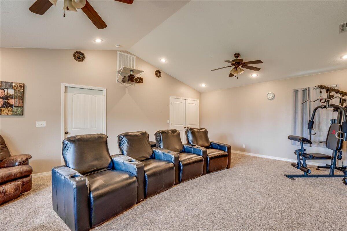 11284 Norway Road Property Photo 43