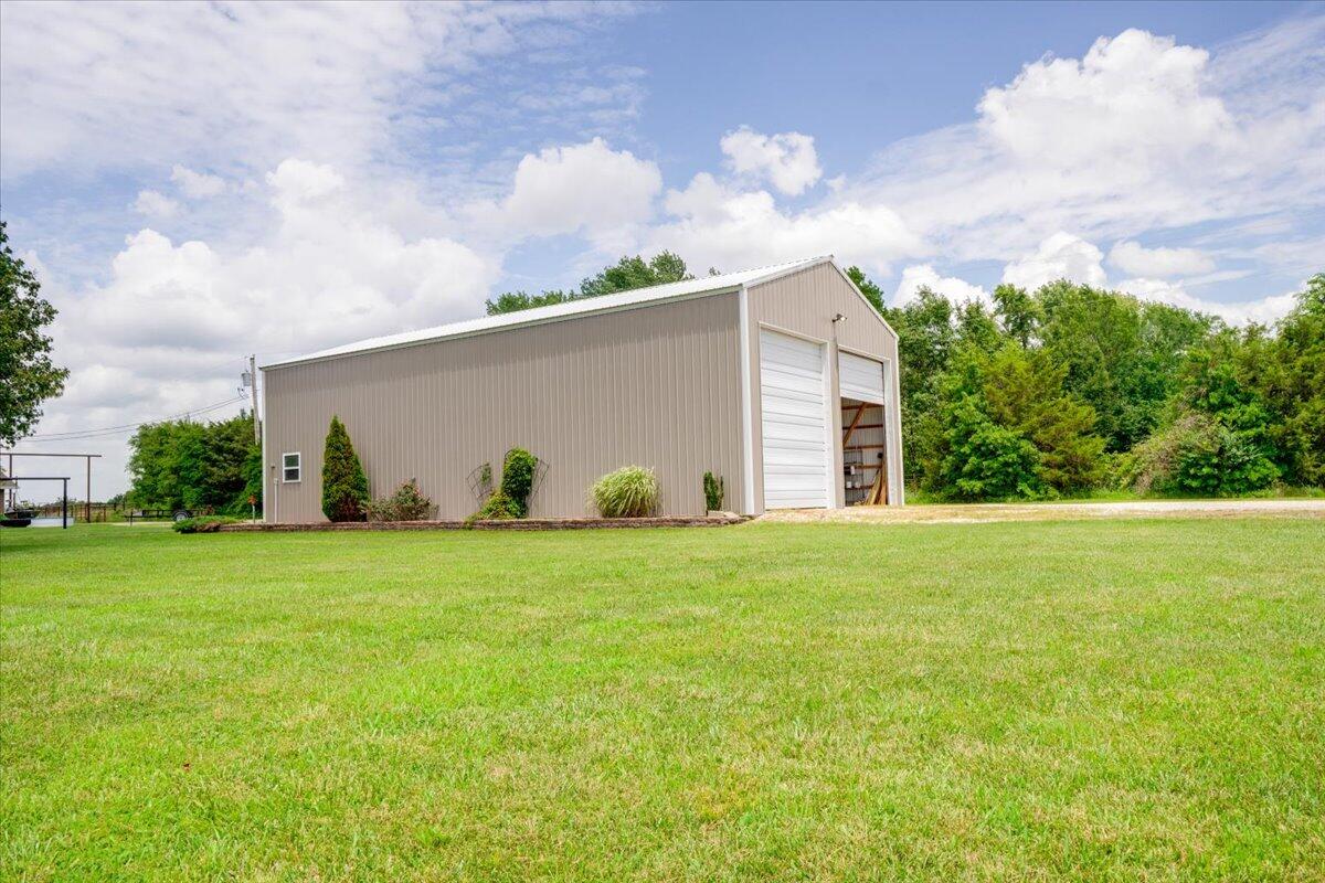 11284 Norway Road Property Photo 46