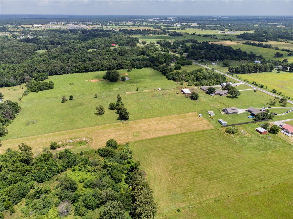 11284 Norway Road Property Photo 57
