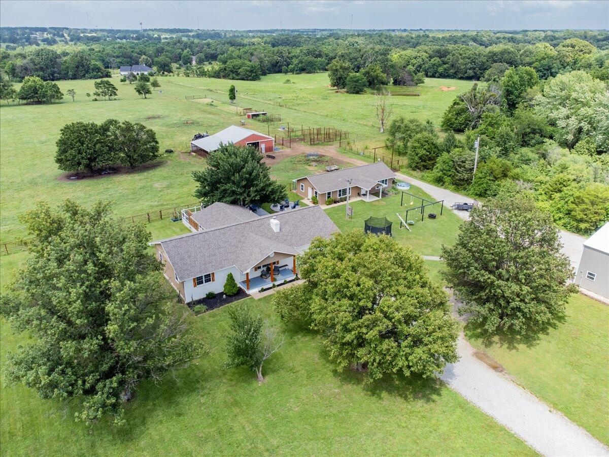 11284 Norway Road Property Photo 68