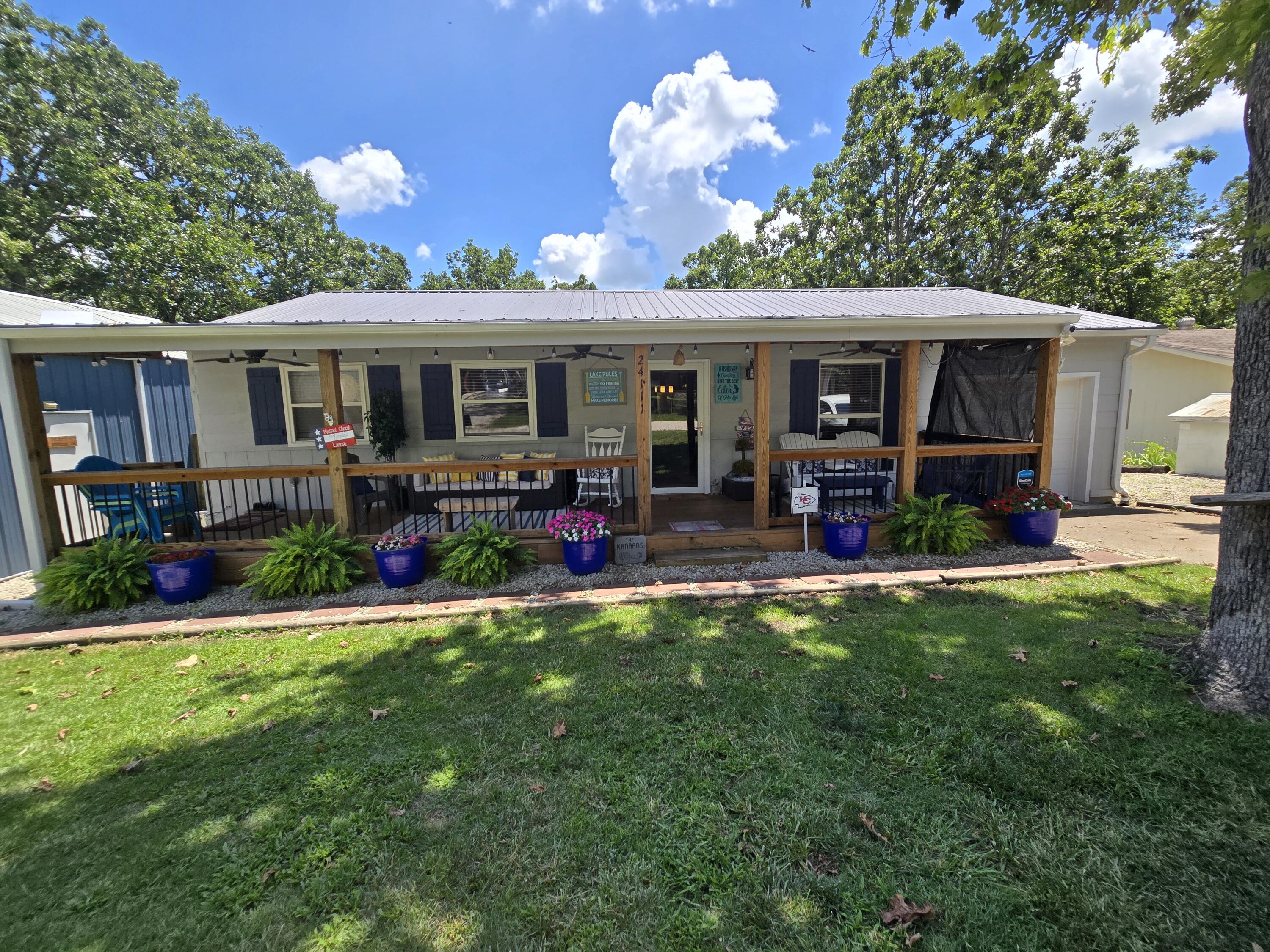 24111 Graybridge East Property Photo 1