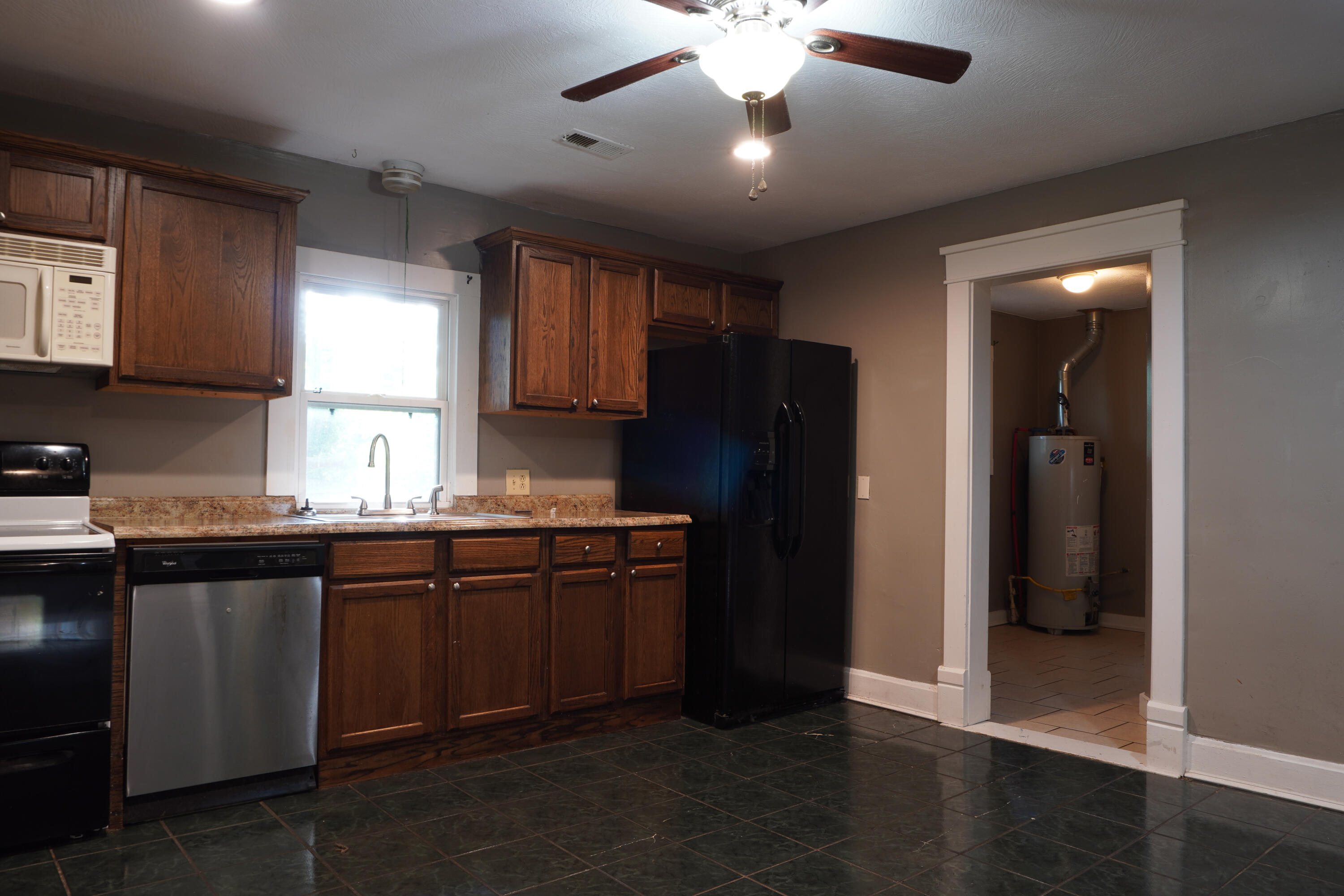 1019 North Clifton Avenue Property Photo 13