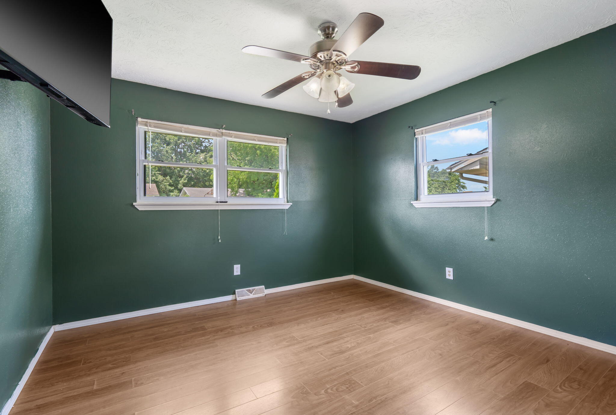 3006 North Pierce Avenue Property Photo 16