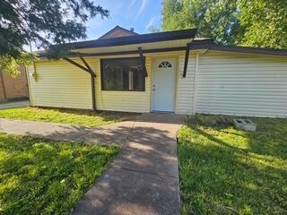 125 East Neosho Street Property Photo 1
