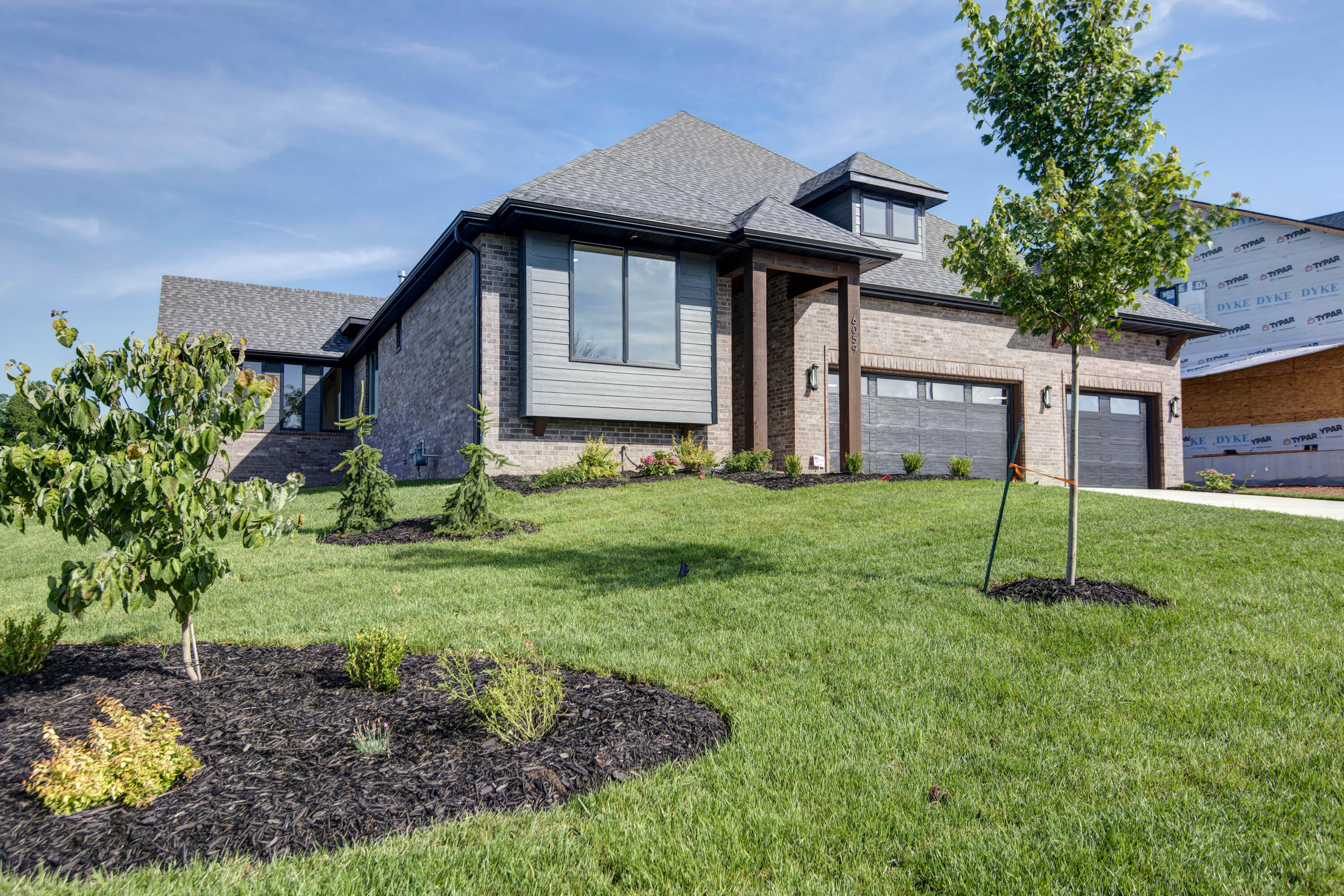 6059 South Clay Avenue Property Photo 1