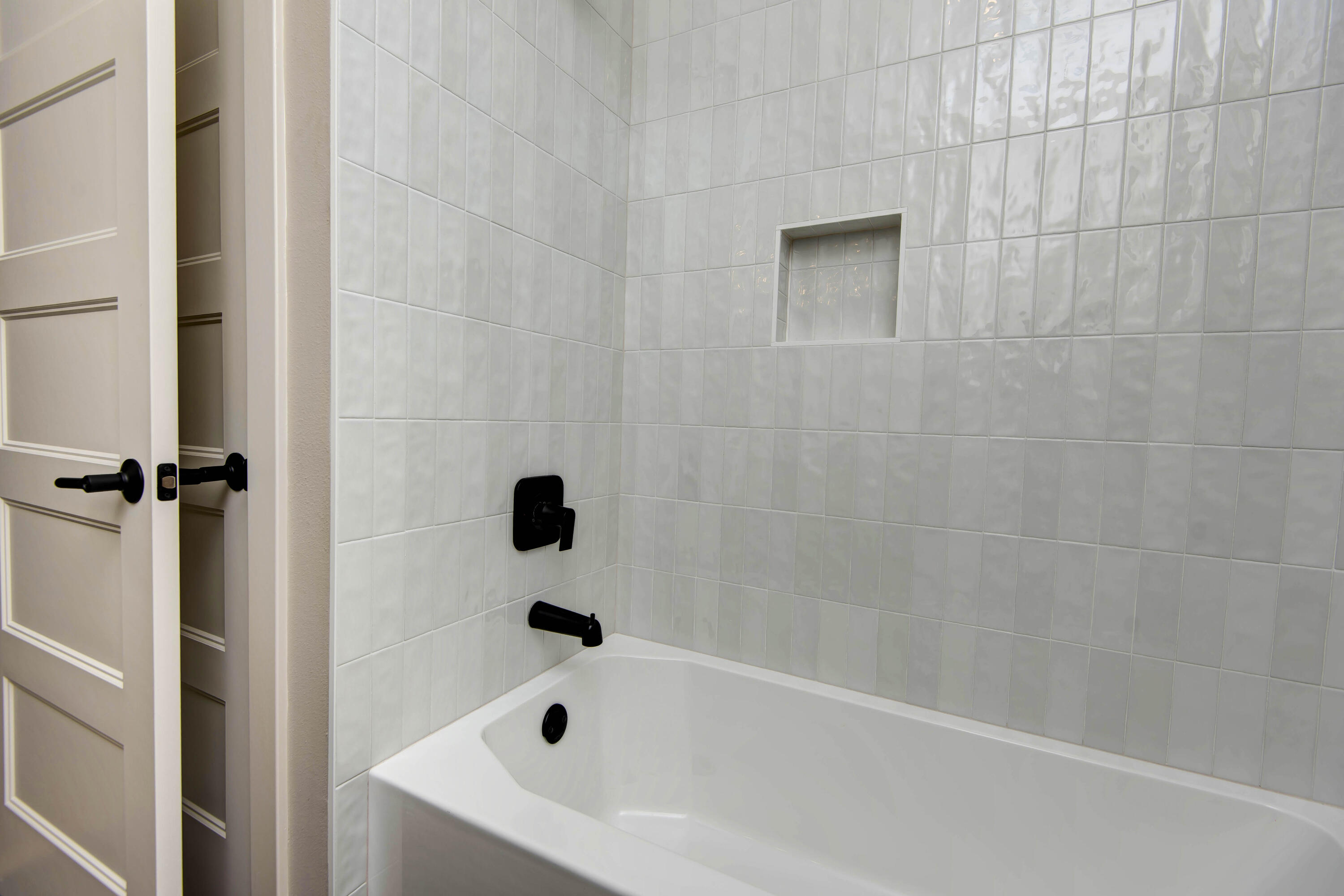 6059 South Clay Avenue Property Photo 7