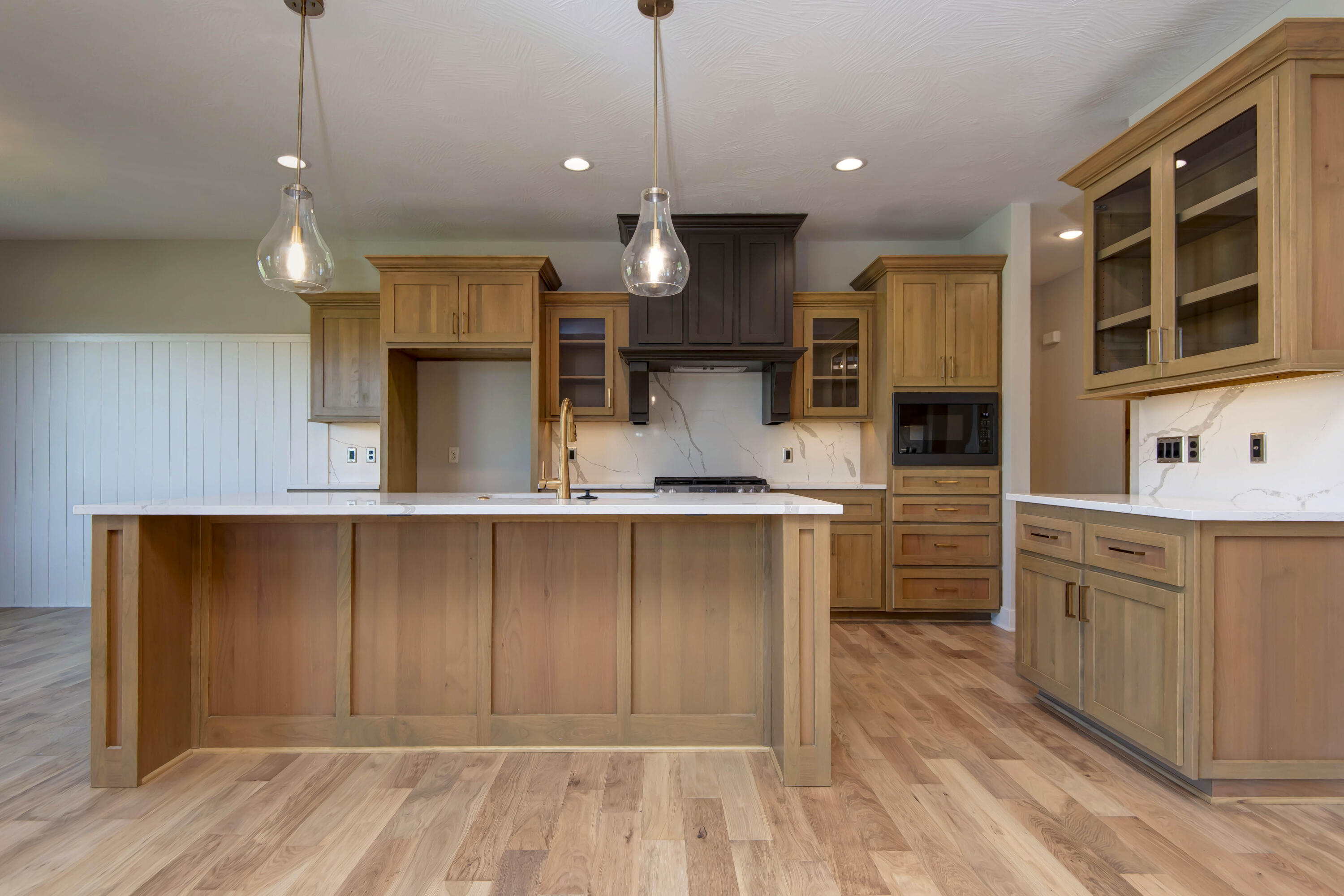 6059 South Clay Avenue Property Photo 11