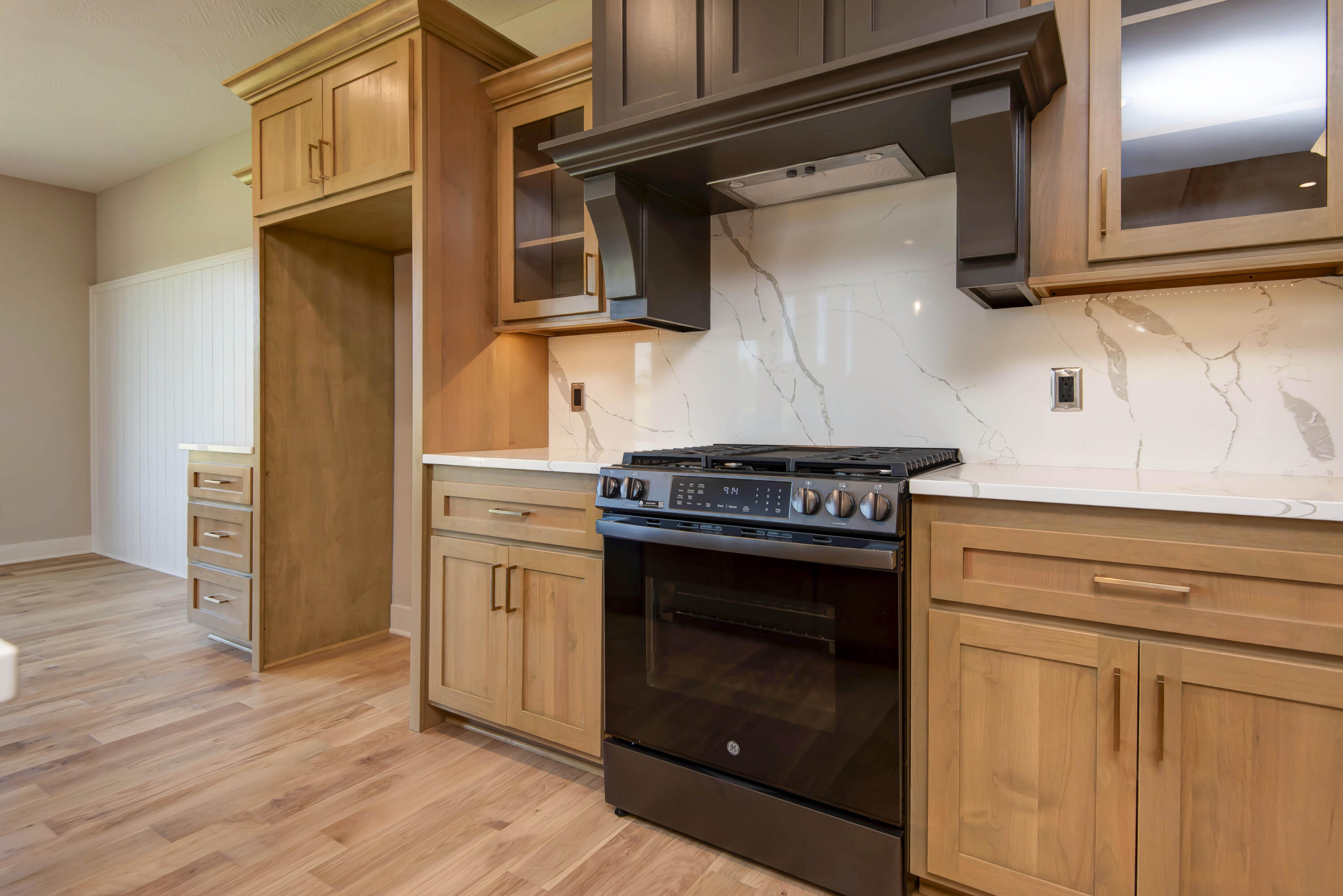 6059 South Clay Avenue Property Photo 15