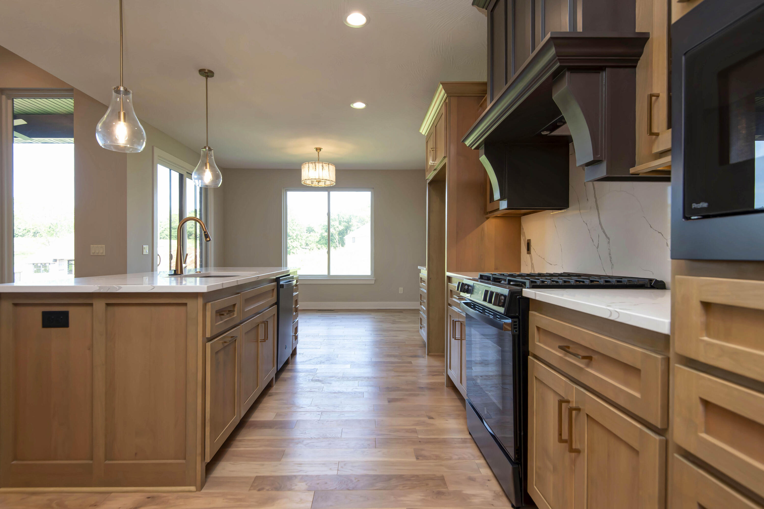 6059 South Clay Avenue Property Photo 16