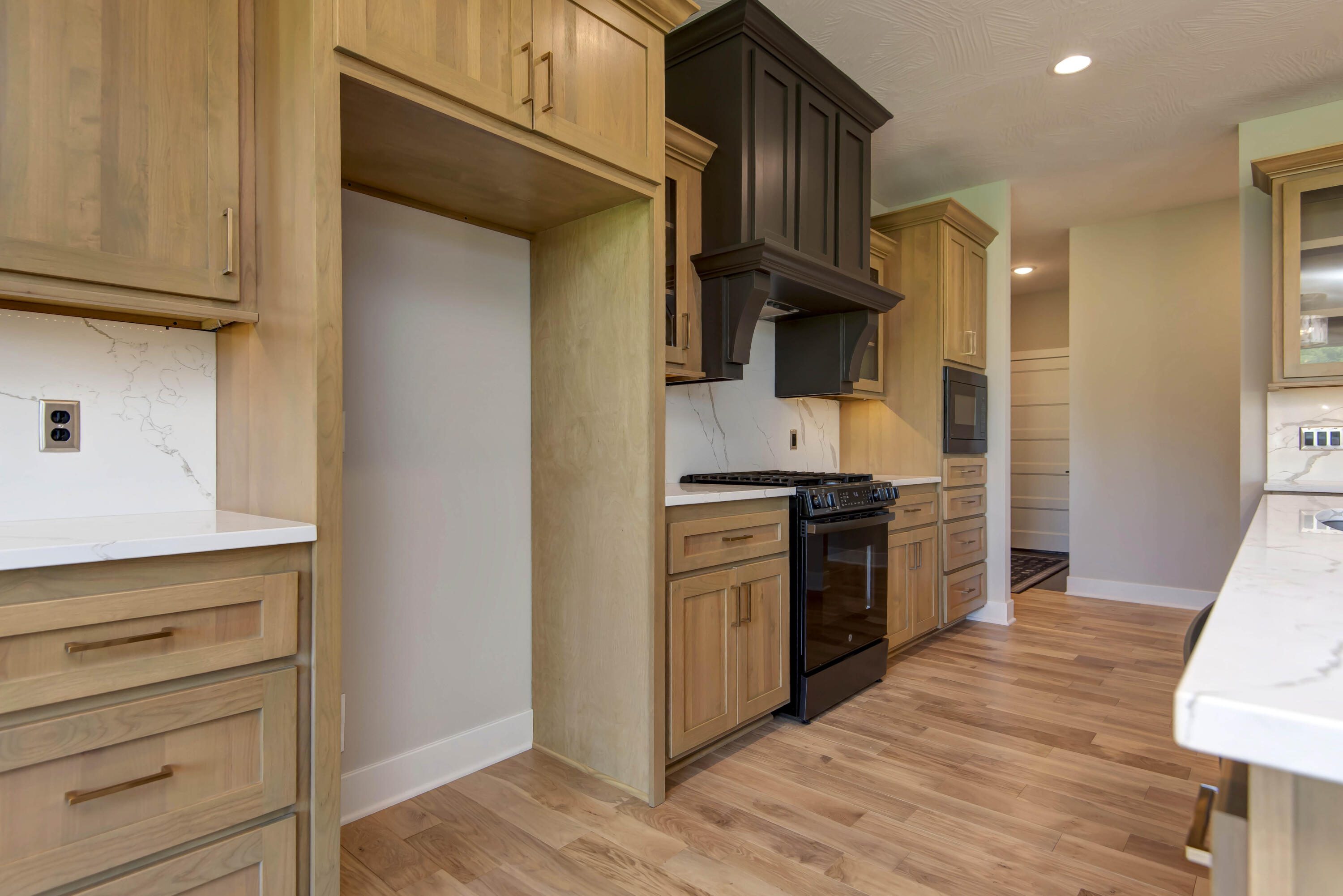 6059 South Clay Avenue Property Photo 17