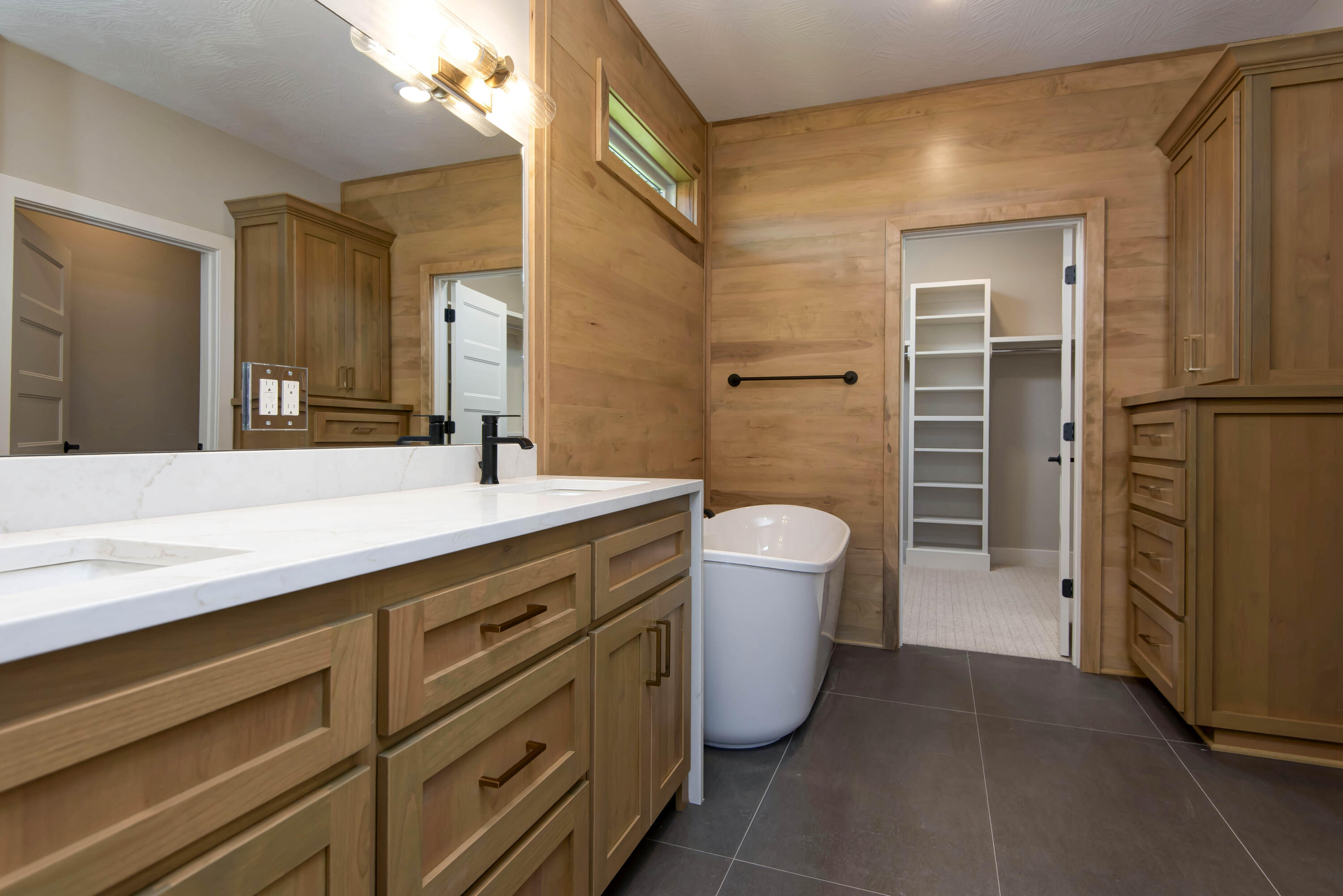 6059 South Clay Avenue Property Photo 30