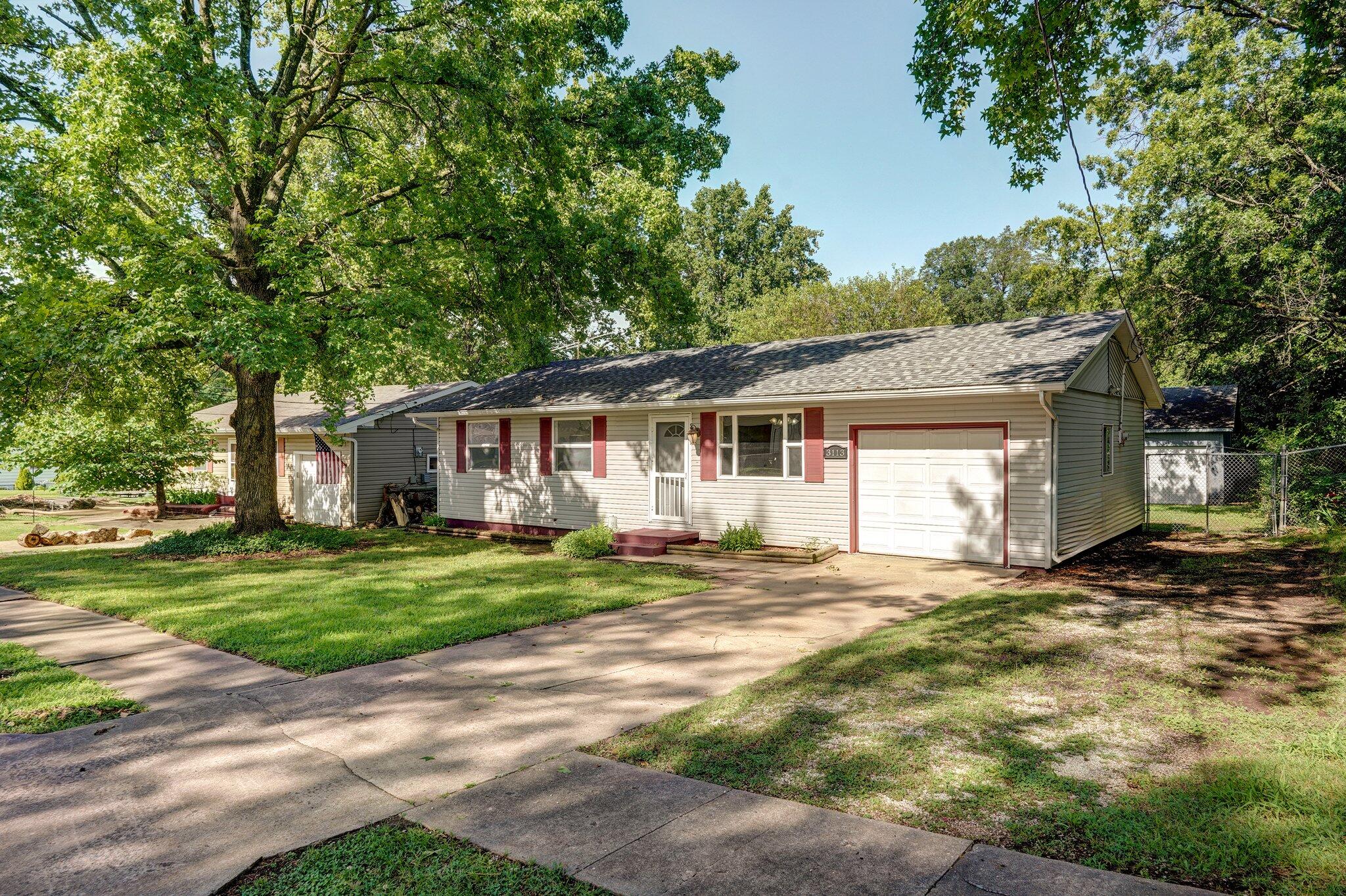 3113 North Howard Avenue Property Photo 2
