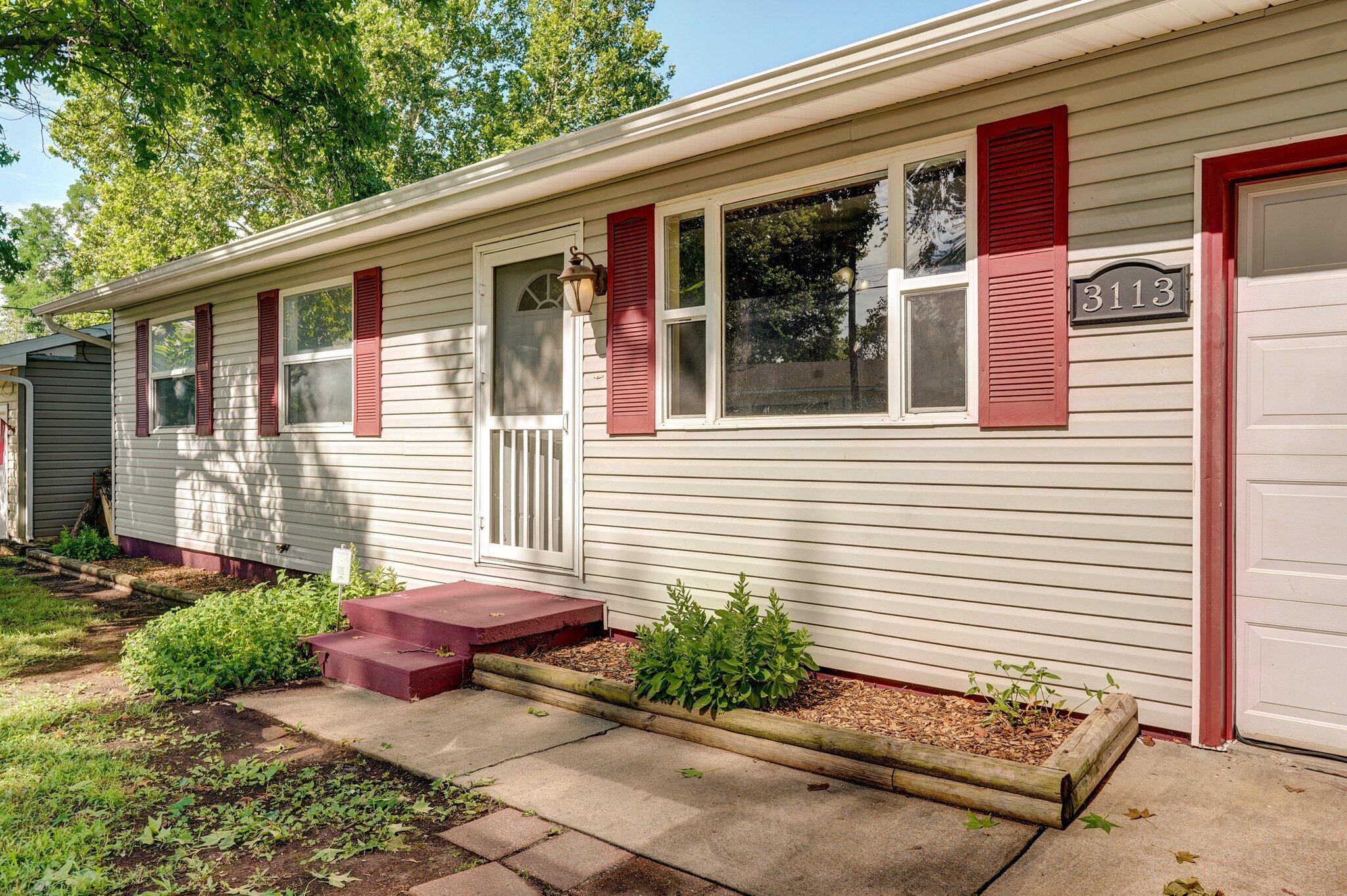 3113 North Howard Avenue Property Photo 4