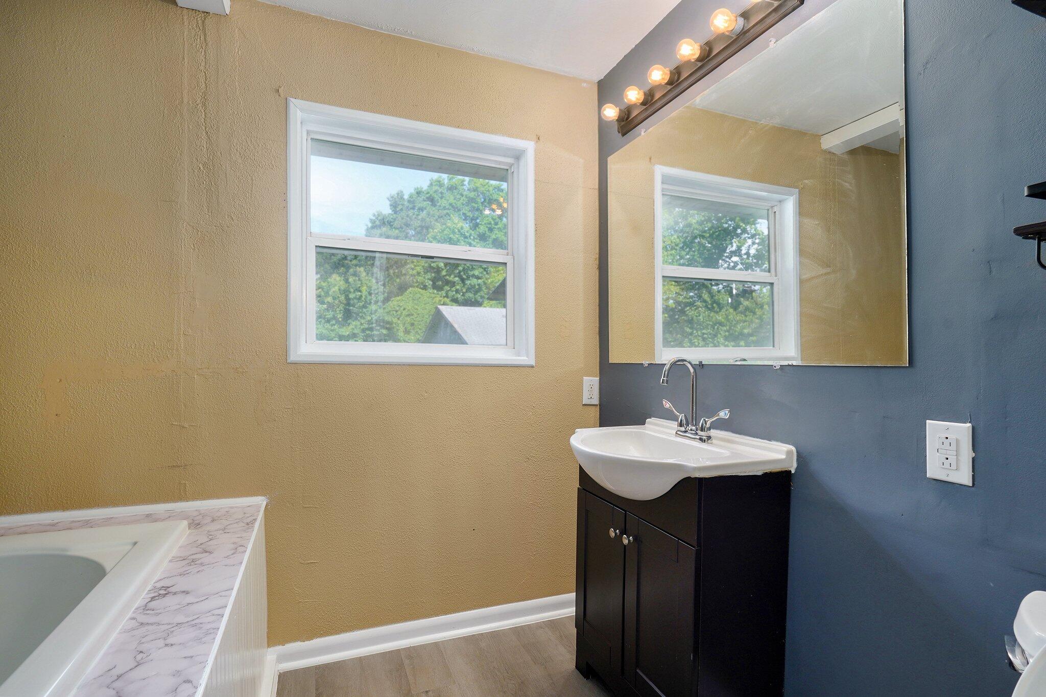 3113 North Howard Avenue Property Photo 14