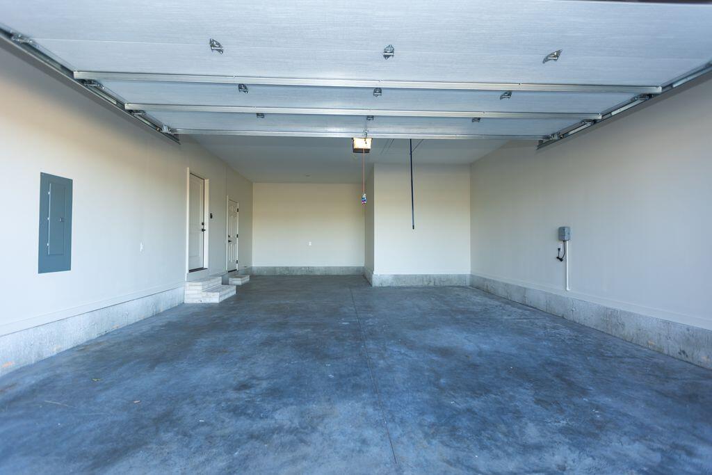 1319 East Valley Trail Drive Property Photo 26
