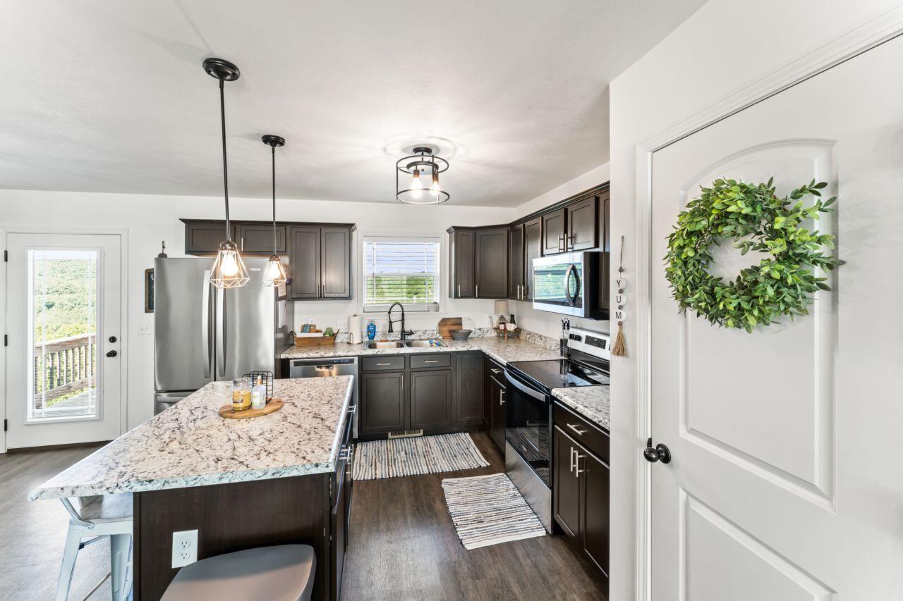 313 Wolf Trail Drive Property Photo 8