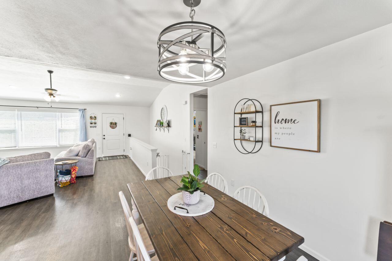 313 Wolf Trail Drive Property Photo 10