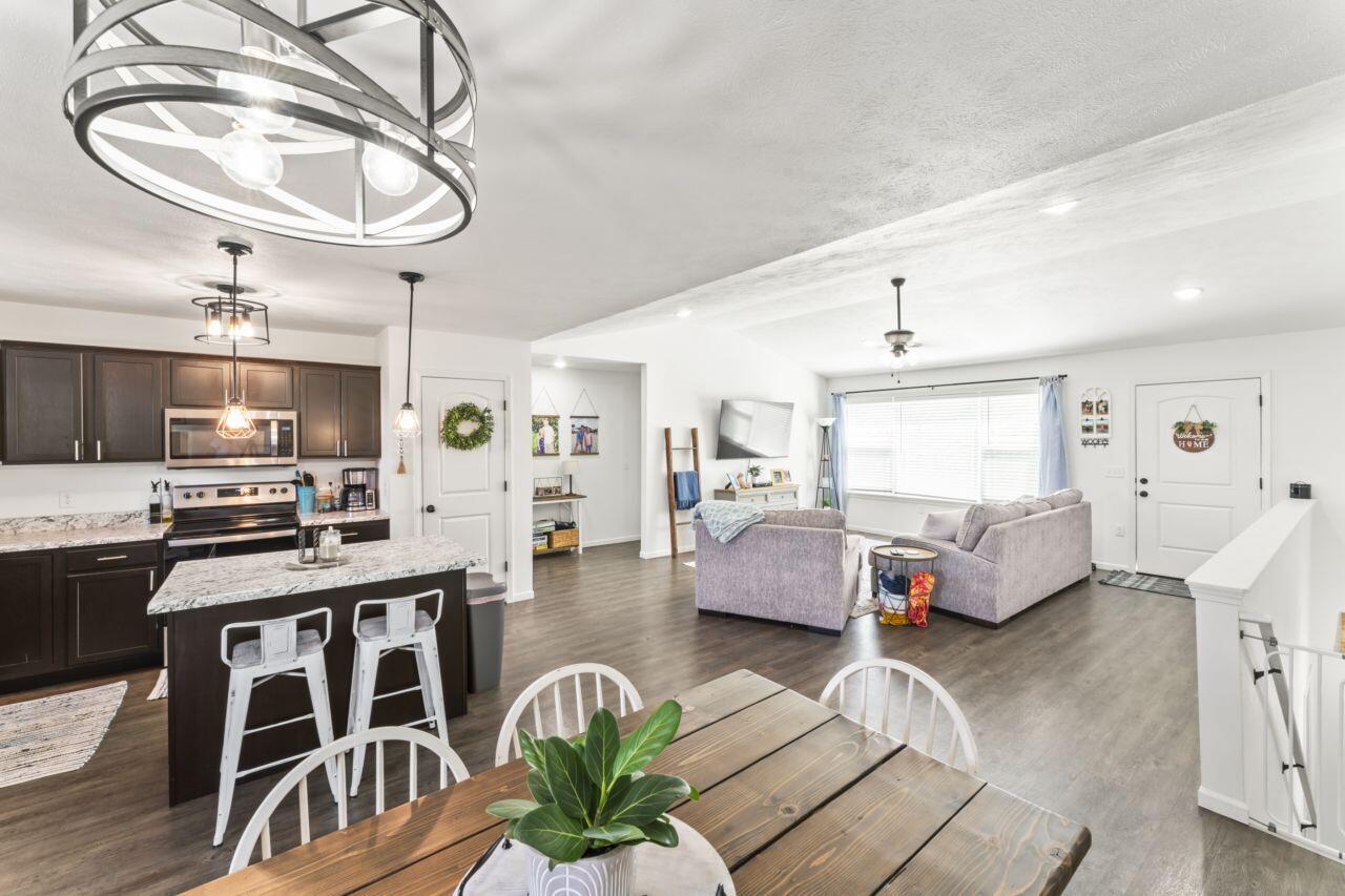 313 Wolf Trail Drive Property Photo 11