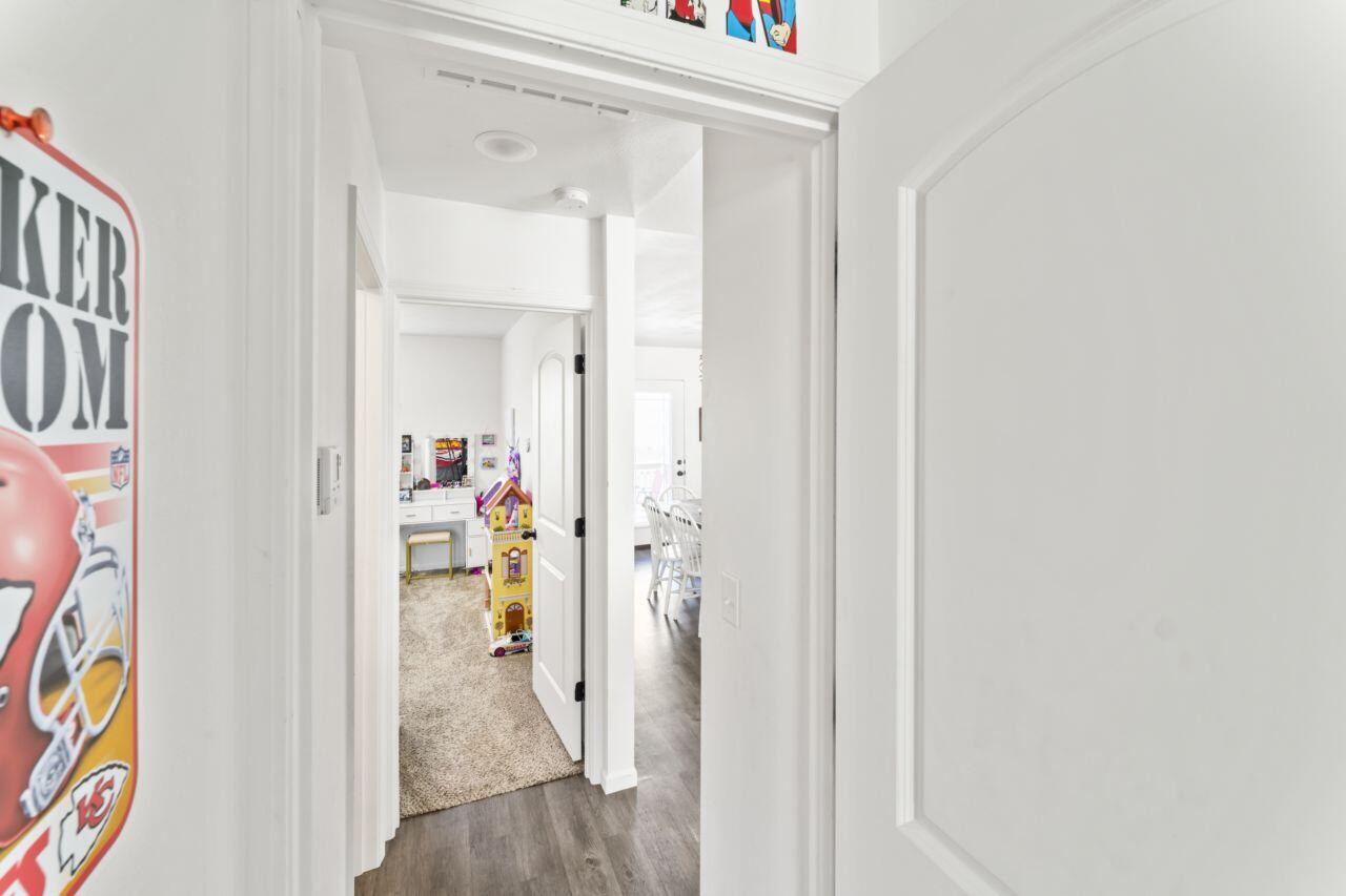 313 Wolf Trail Drive Property Photo 25