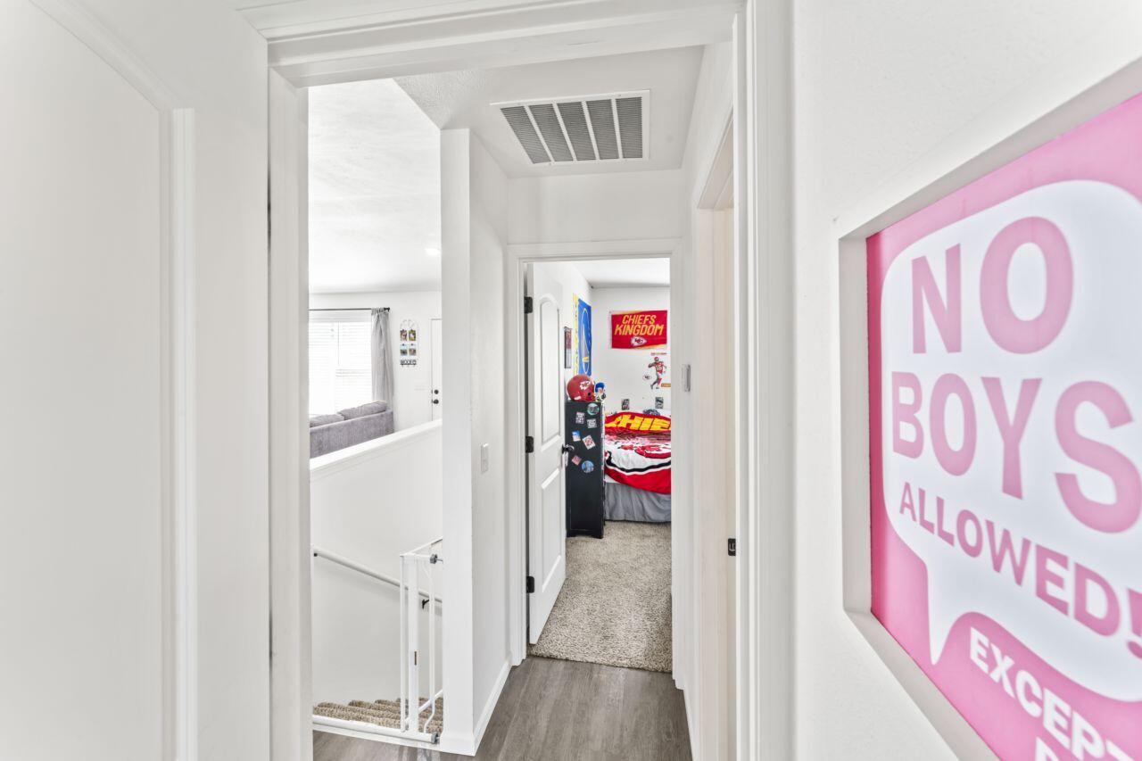 313 Wolf Trail Drive Property Photo 28