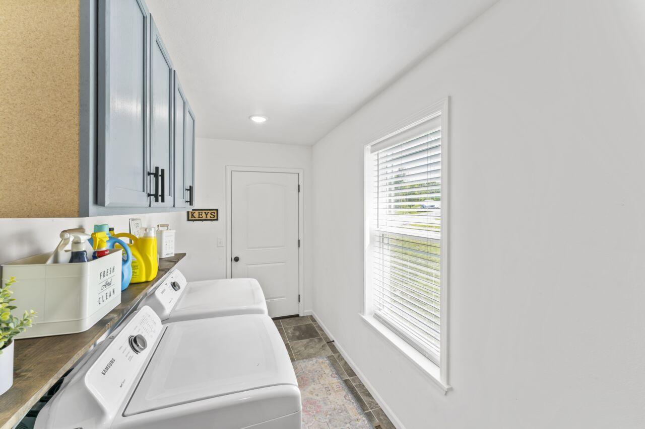 313 Wolf Trail Drive Property Photo 29