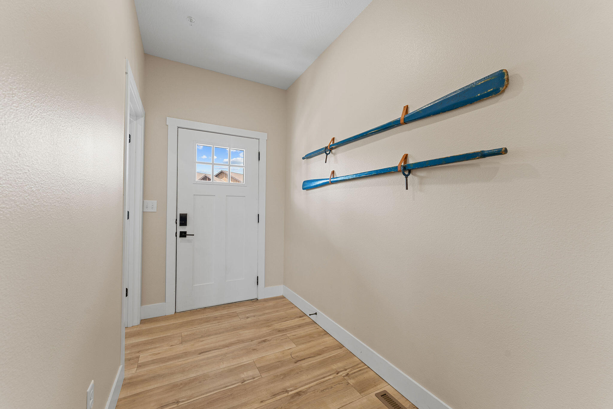 50 Settlers Cove Property Photo 8