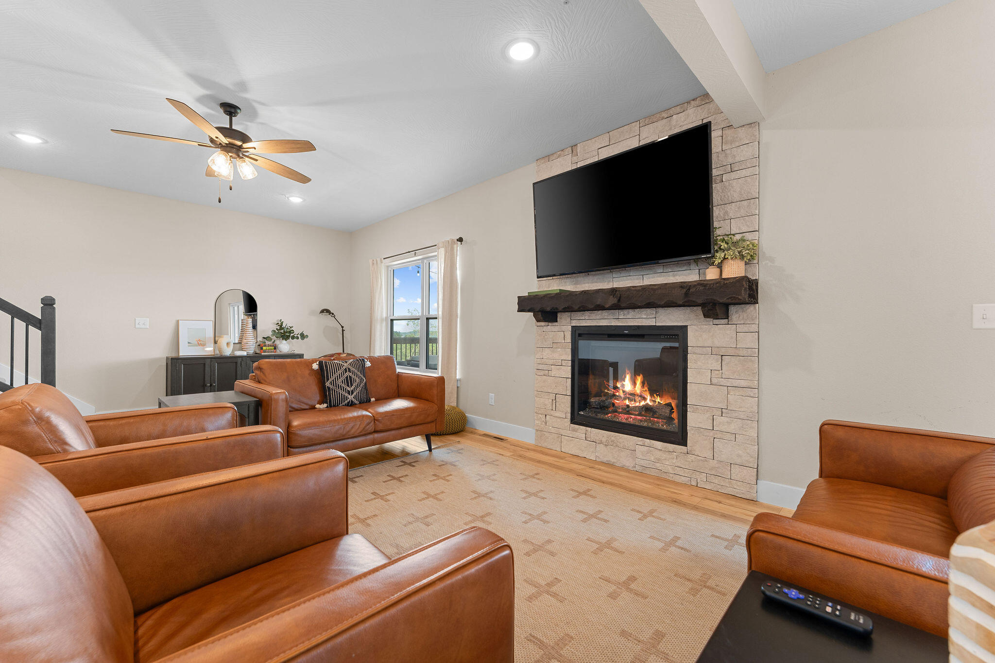 50 Settlers Cove Property Photo 15