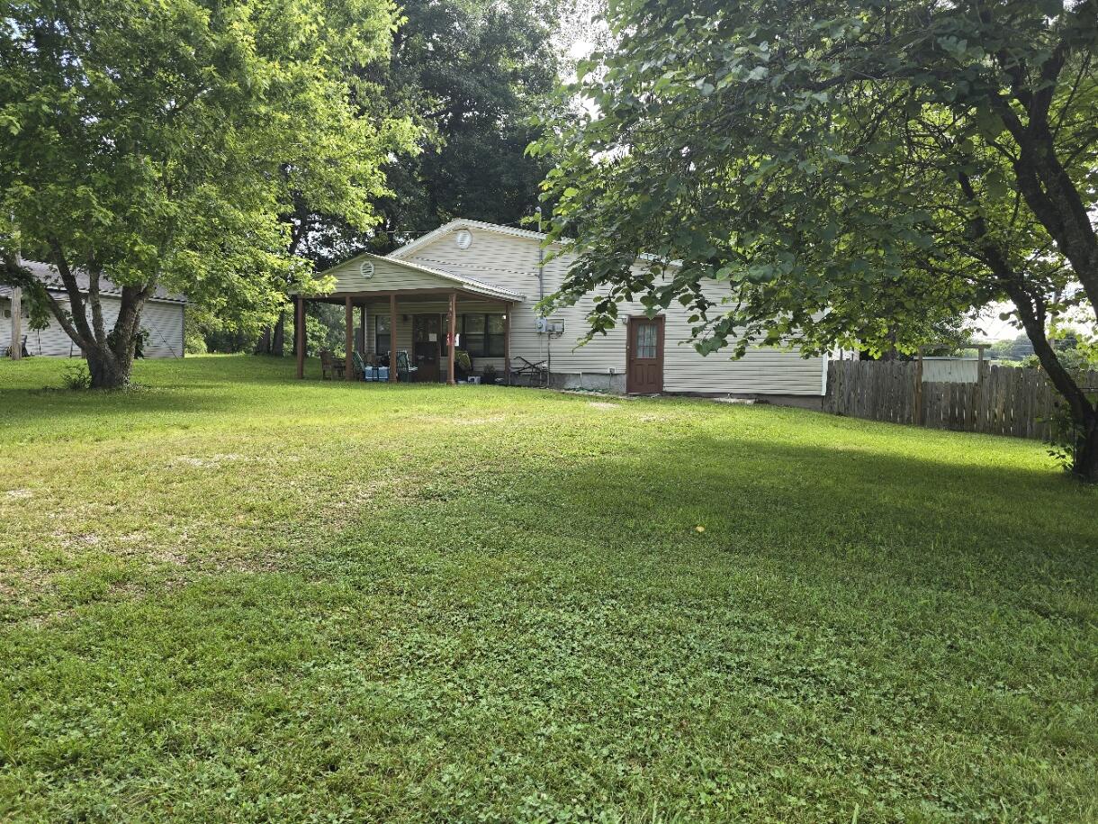 445 Monroe Street Property Photo 2