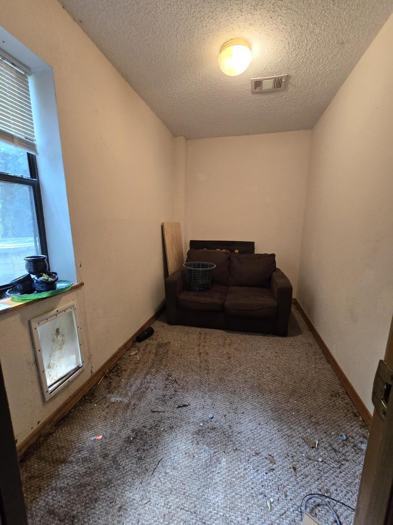 445 Monroe Street Property Photo 4