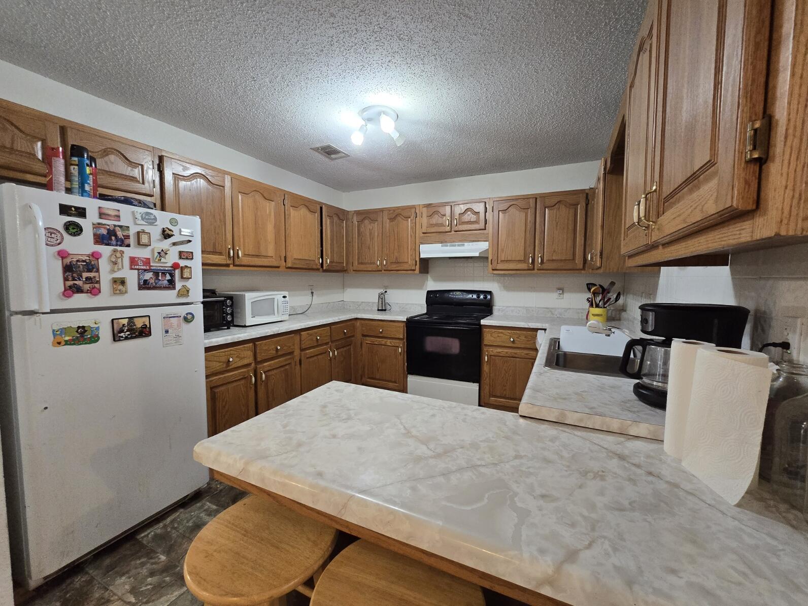 445 Monroe Street Property Photo 14