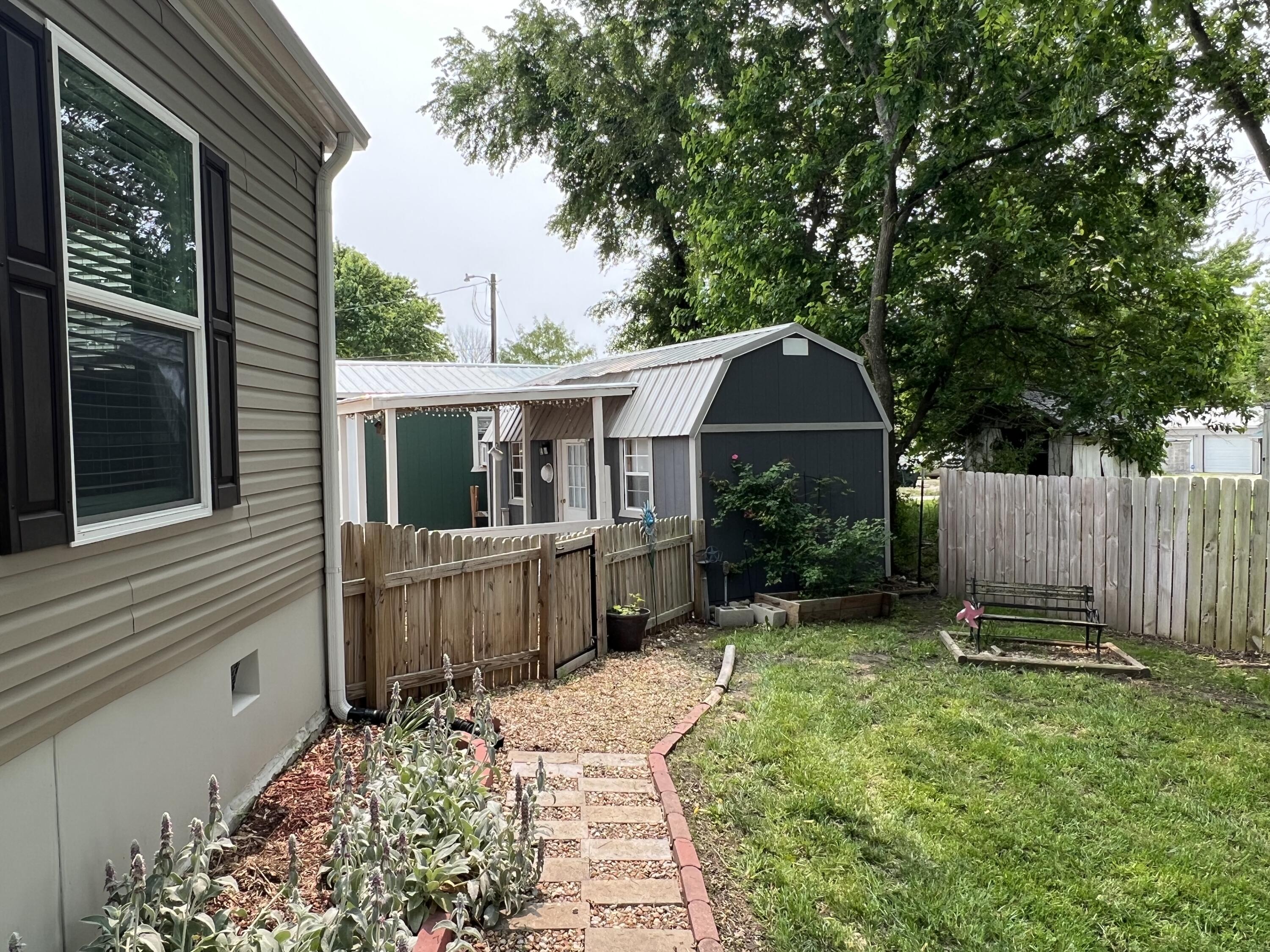 22784 Squirrel Lane Property Photo 6