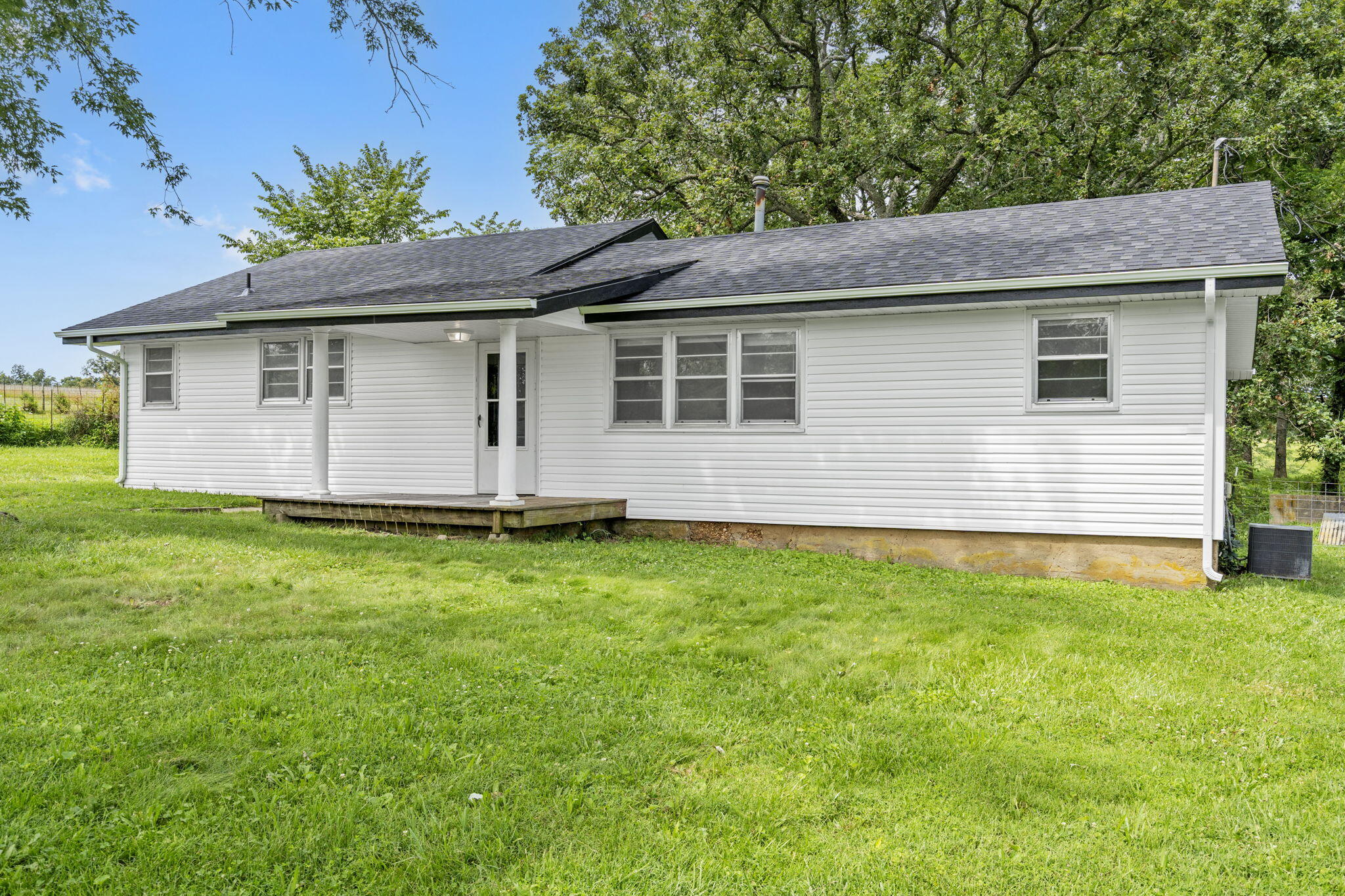 595 Johns Ford Road Property Photo 1