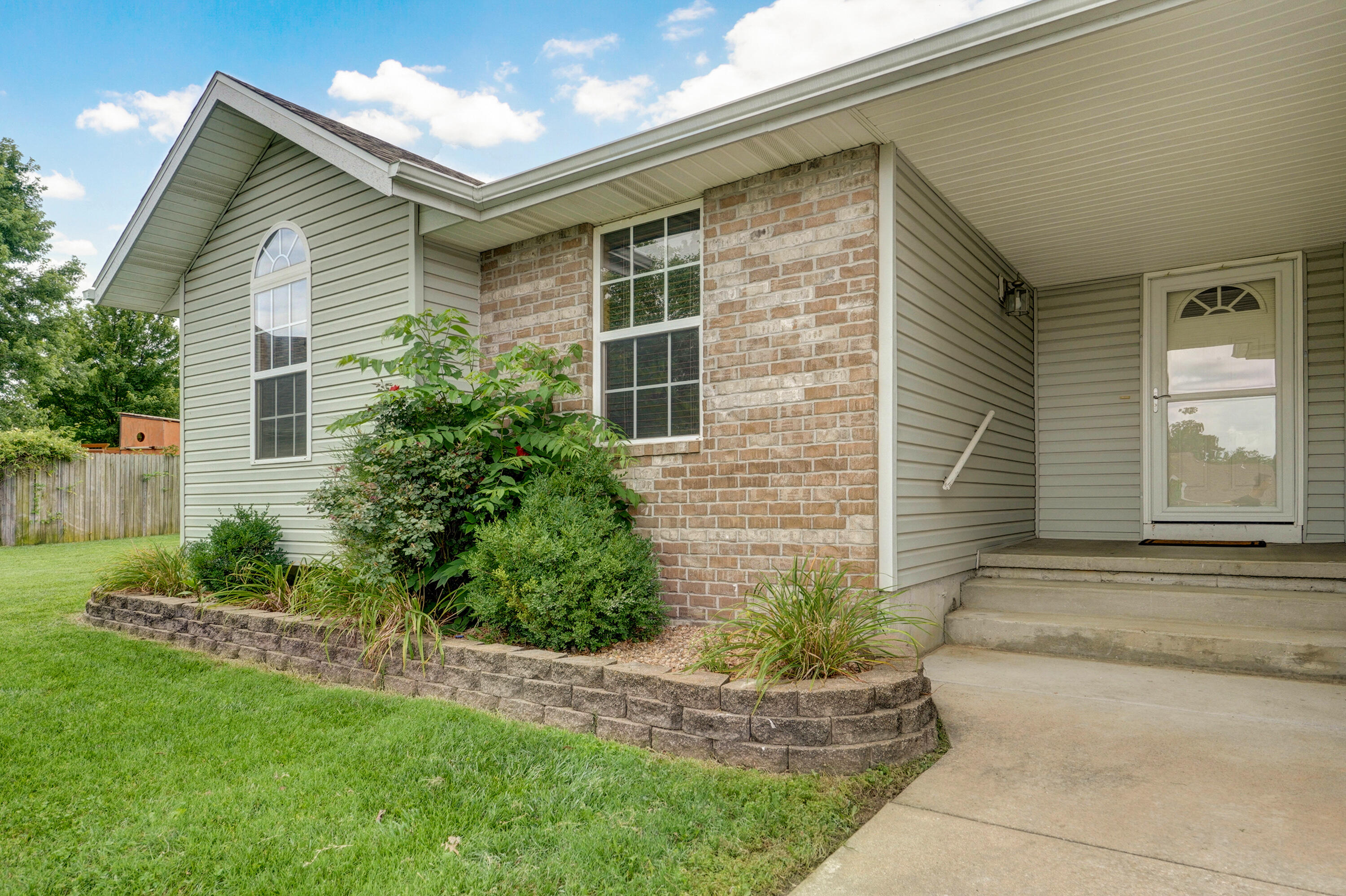409 Ace Court Property Photo 1