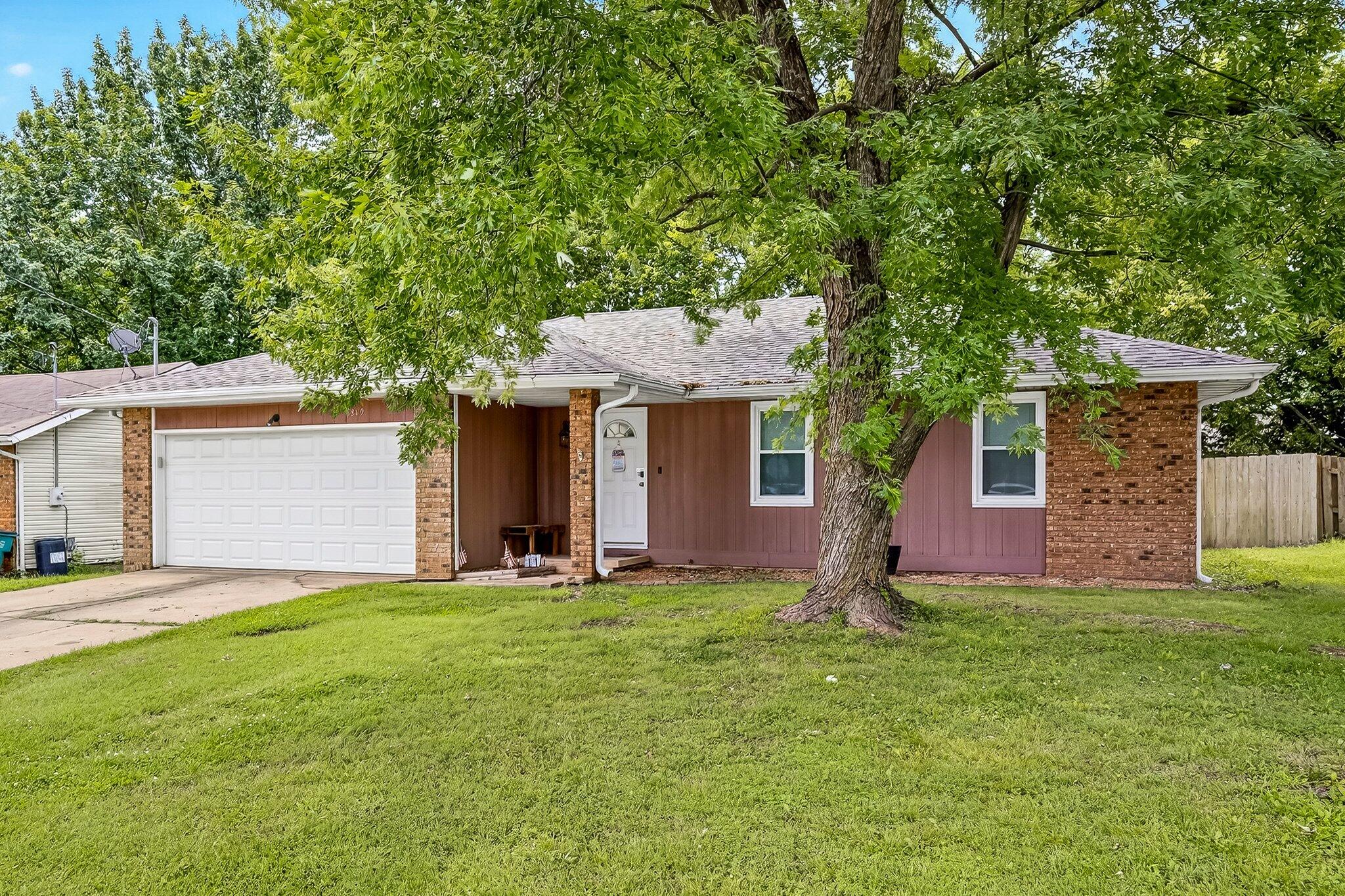 3849 South Leawood Avenue Property Photo 1