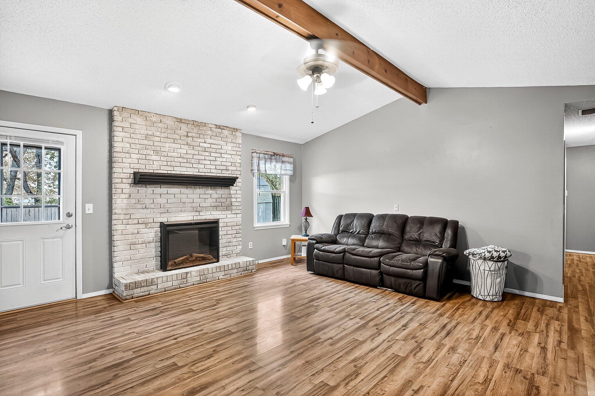 3849 South Leawood Avenue Property Photo 4