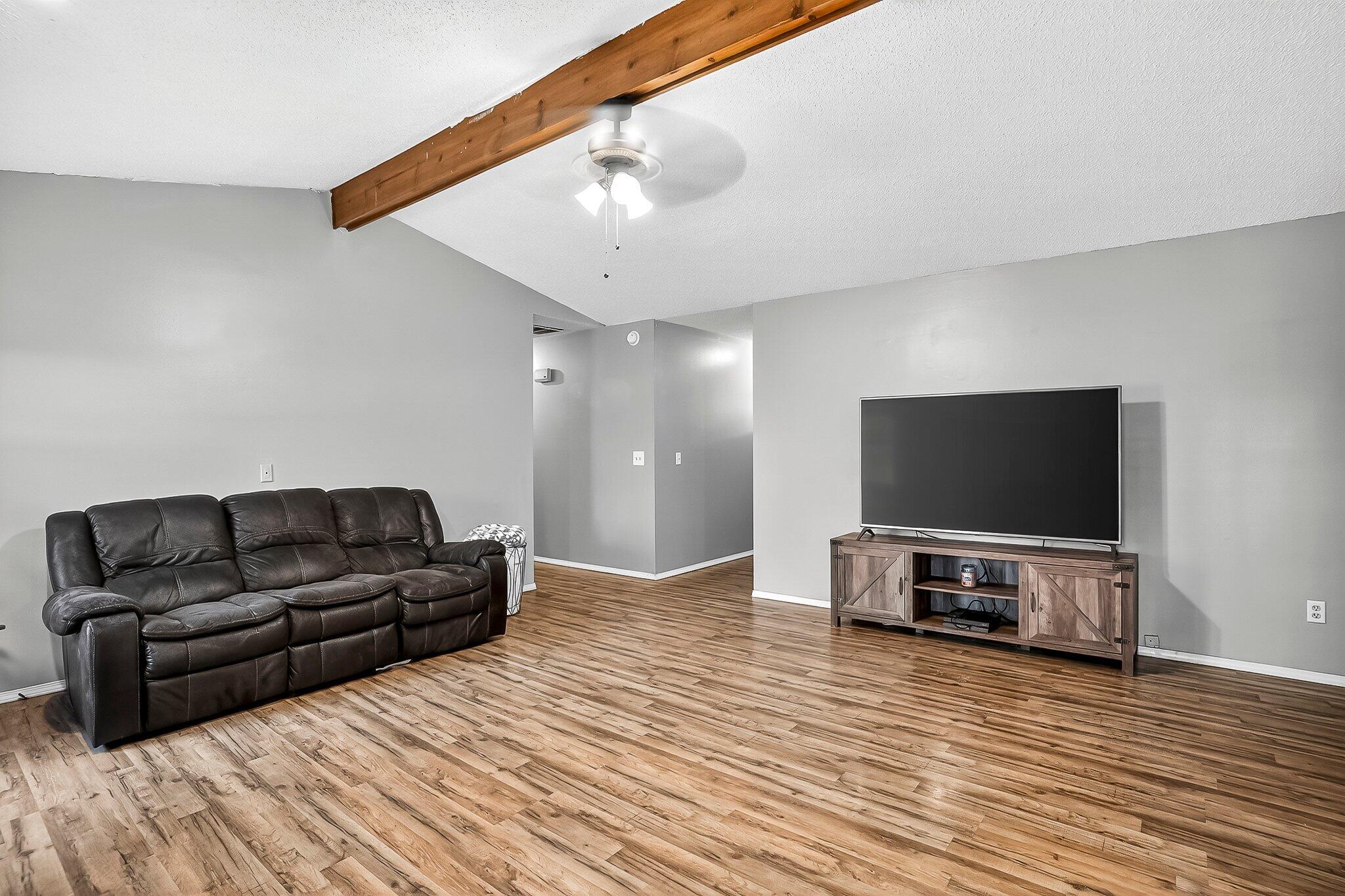 3849 South Leawood Avenue Property Photo 5