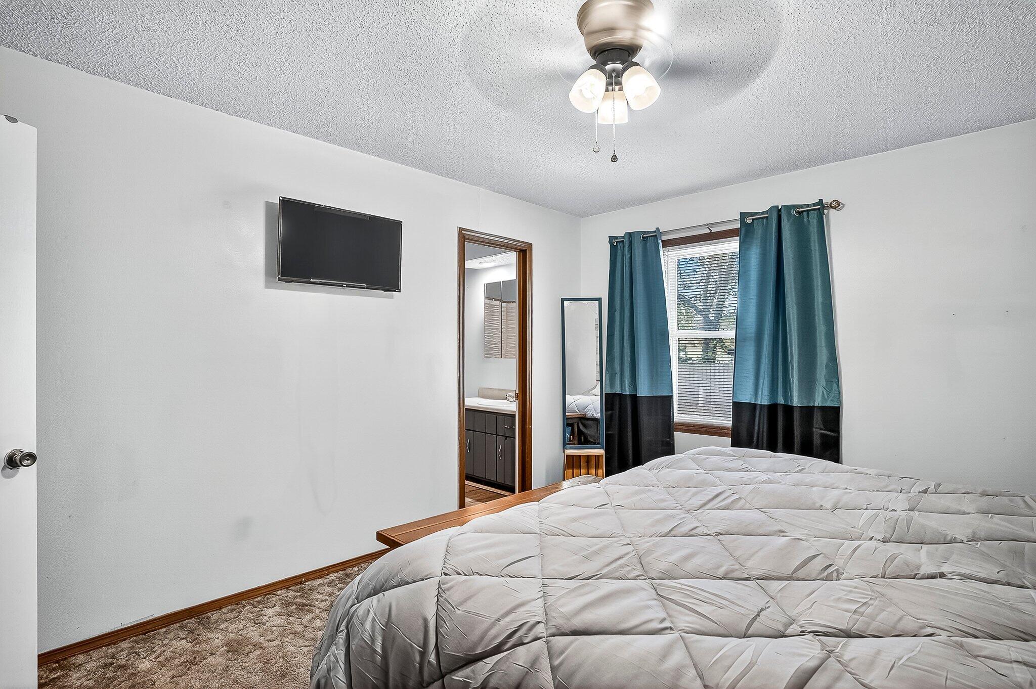 3849 South Leawood Avenue Property Photo 15