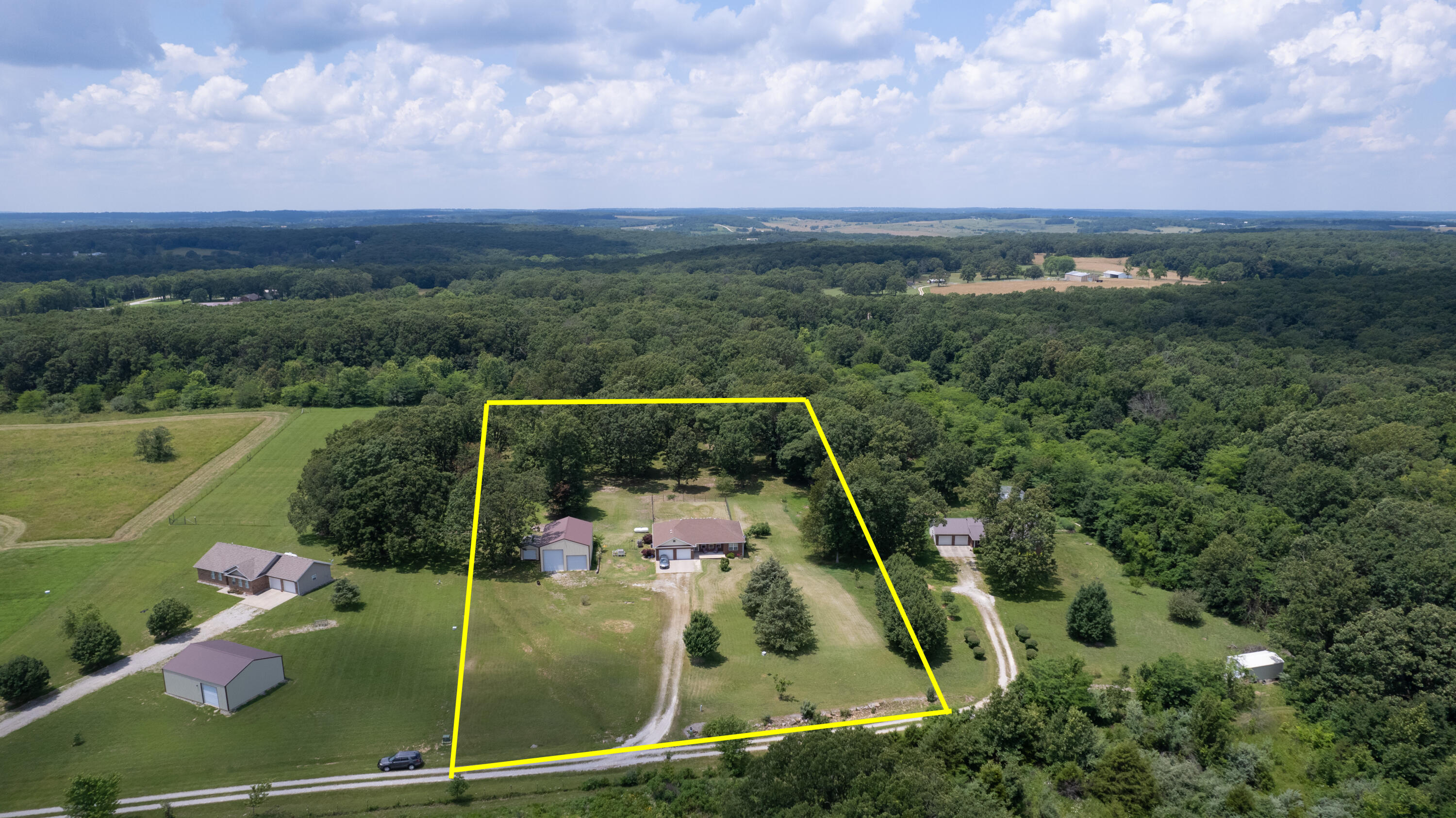163 Hidden Hollow Drive Property Photo 3