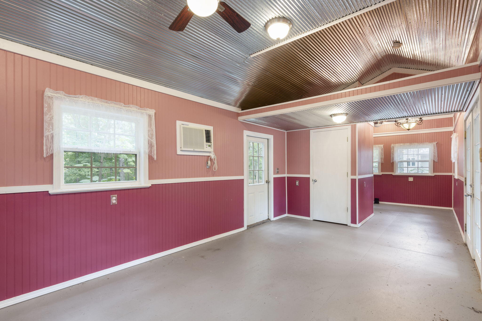 175 Queensberry Drive Property Photo 2