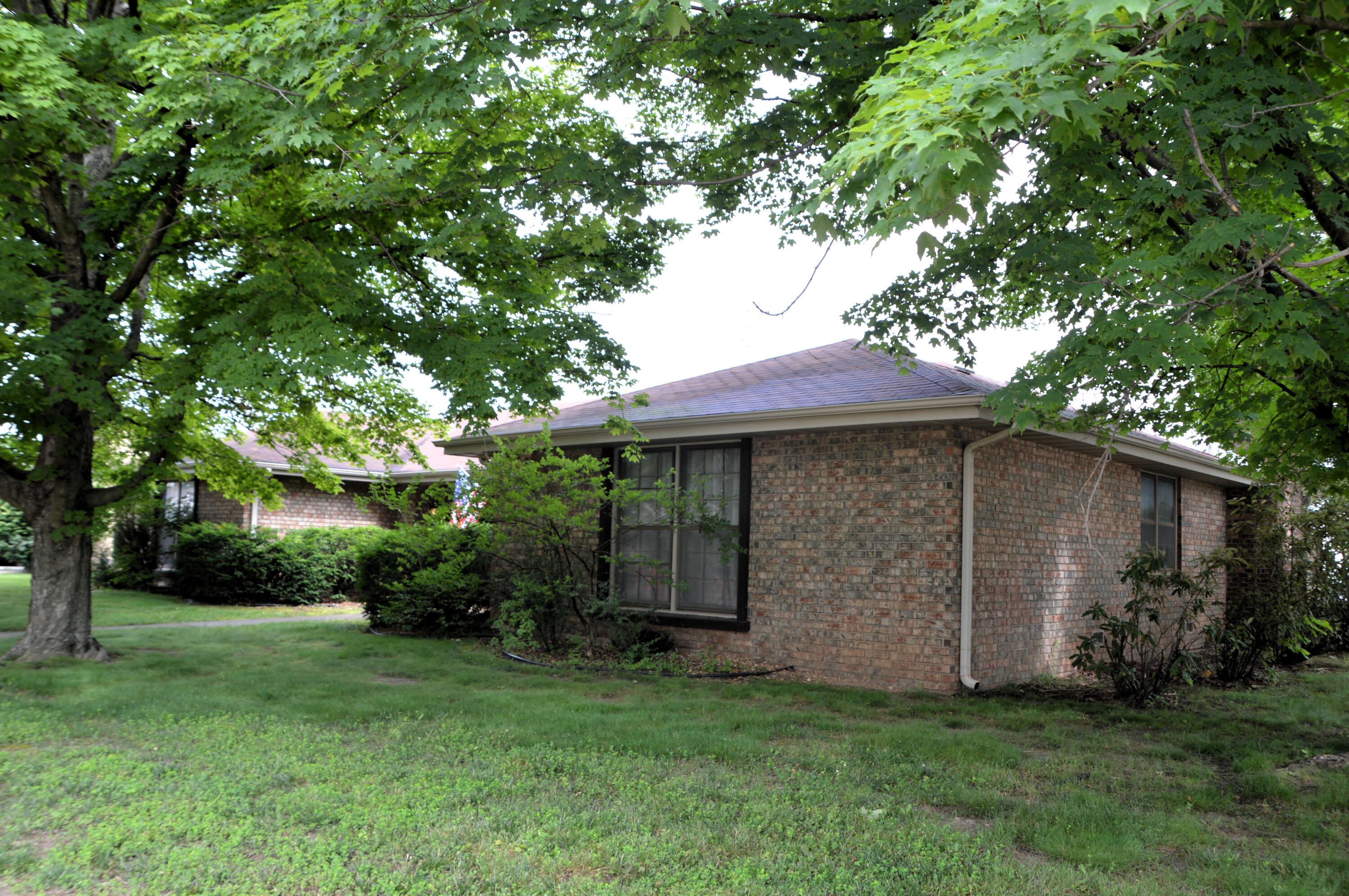 1761-1763 East Lark Street Property Photo 27