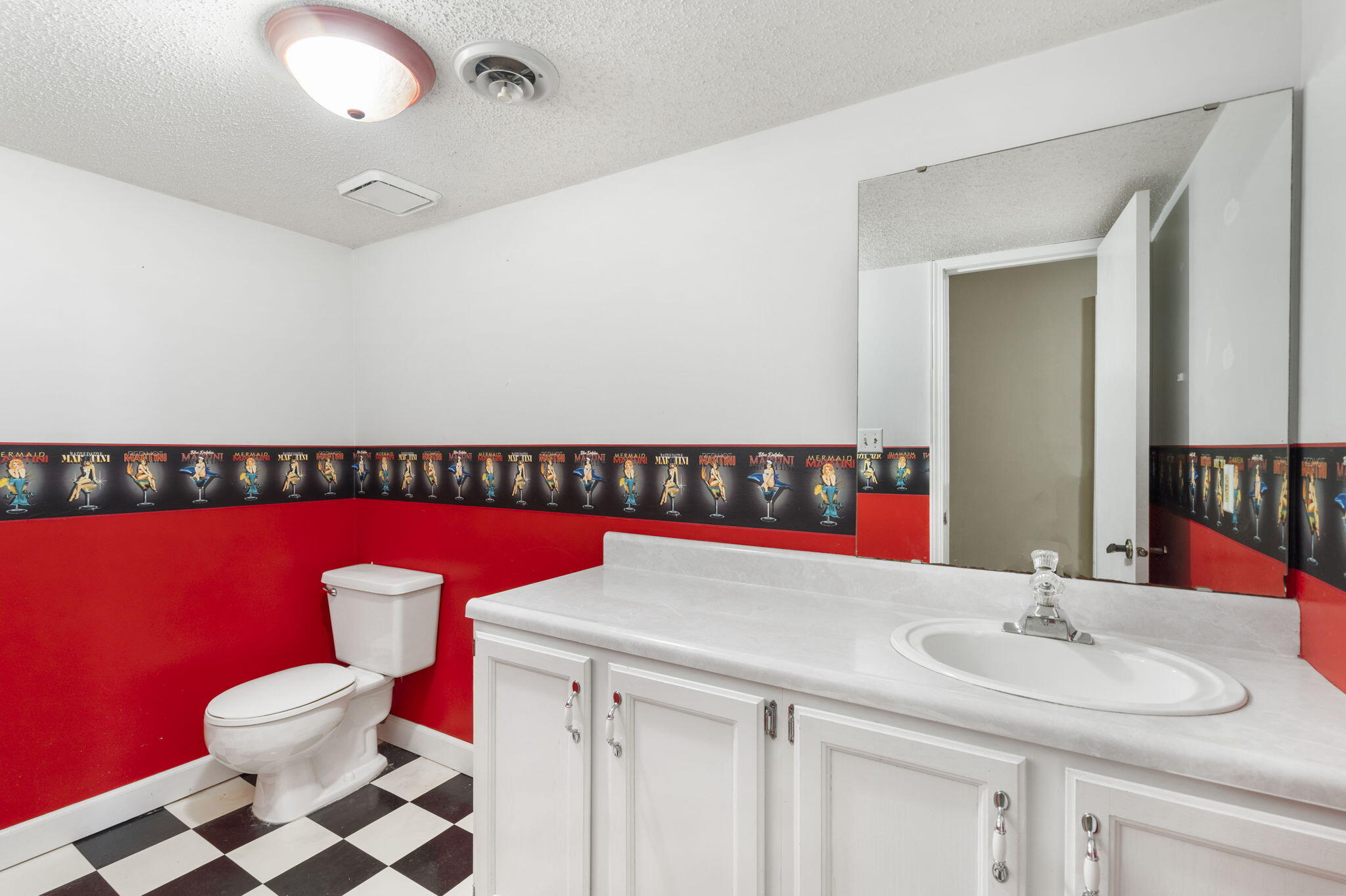 1801 West Cherokee Street Property Photo 28
