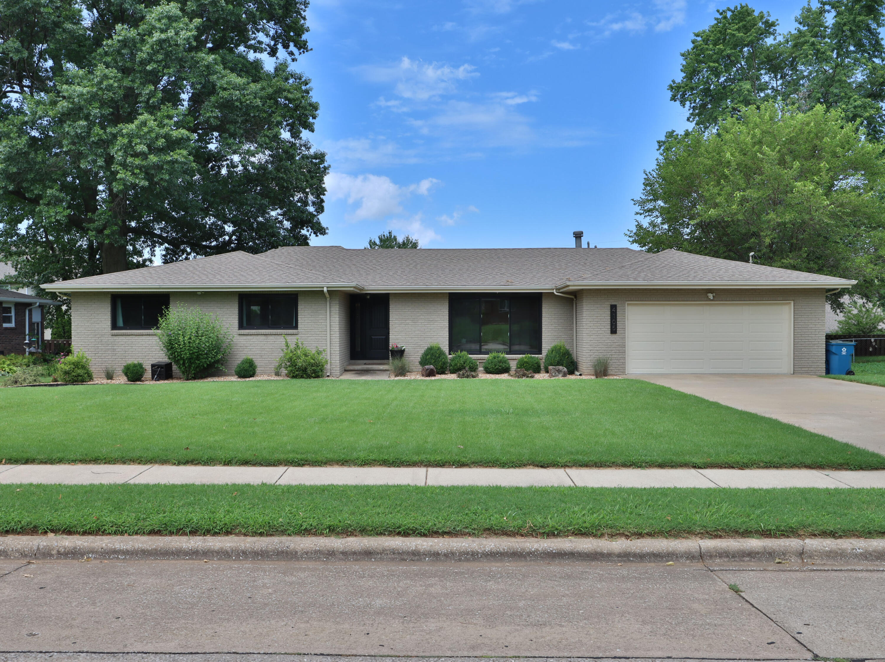 4105 South Delaware Avenue Property Photo 1