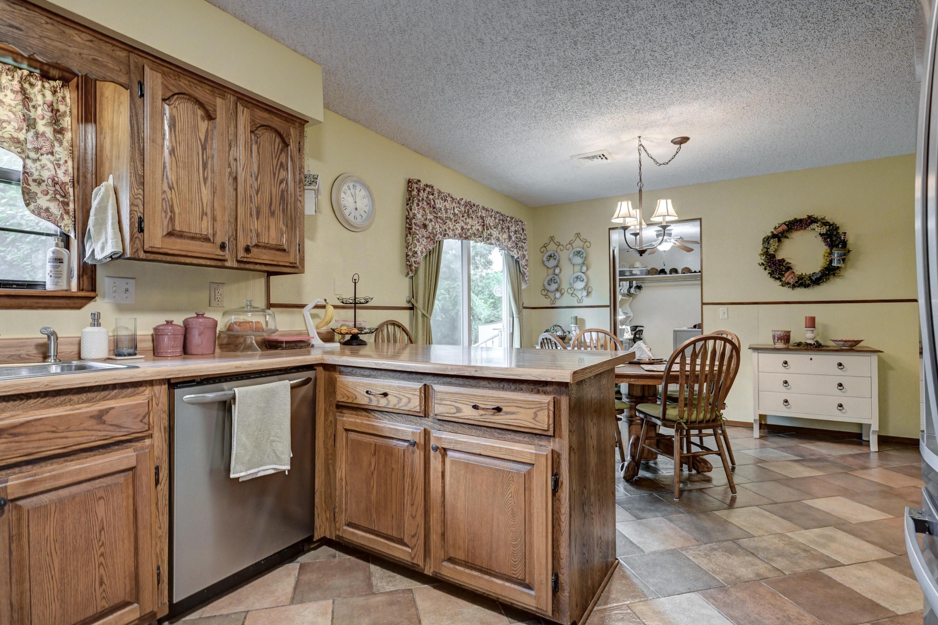 1706 Ankney Place Property Photo 15