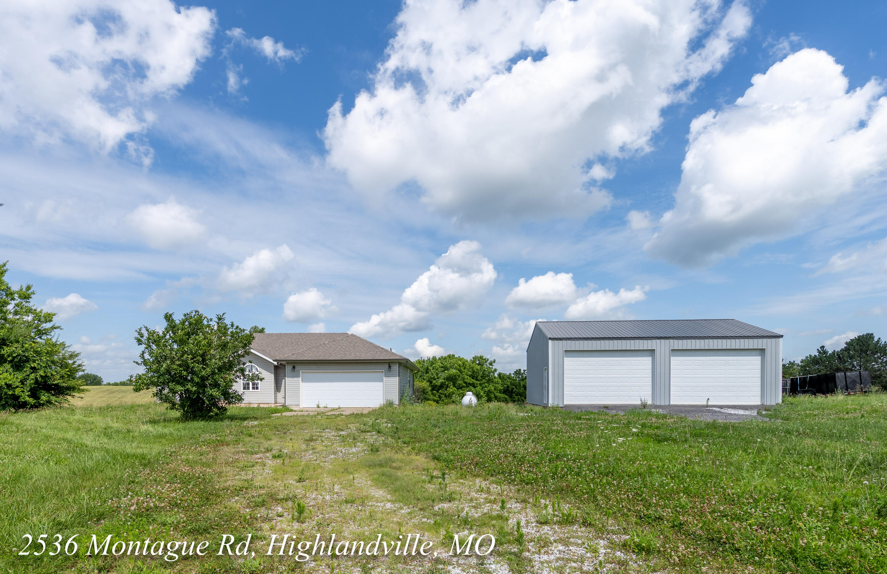 2536 Montague Road Property Photo 2